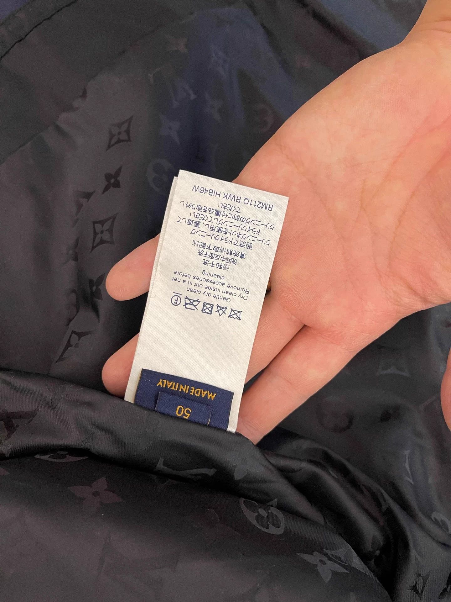 Louis Vuitton Louis Vuitton Runway 3D Pockets Full Logo Lining Jacket 50 Size US M / EU 48-50 / 2 - 5 Thumbnail