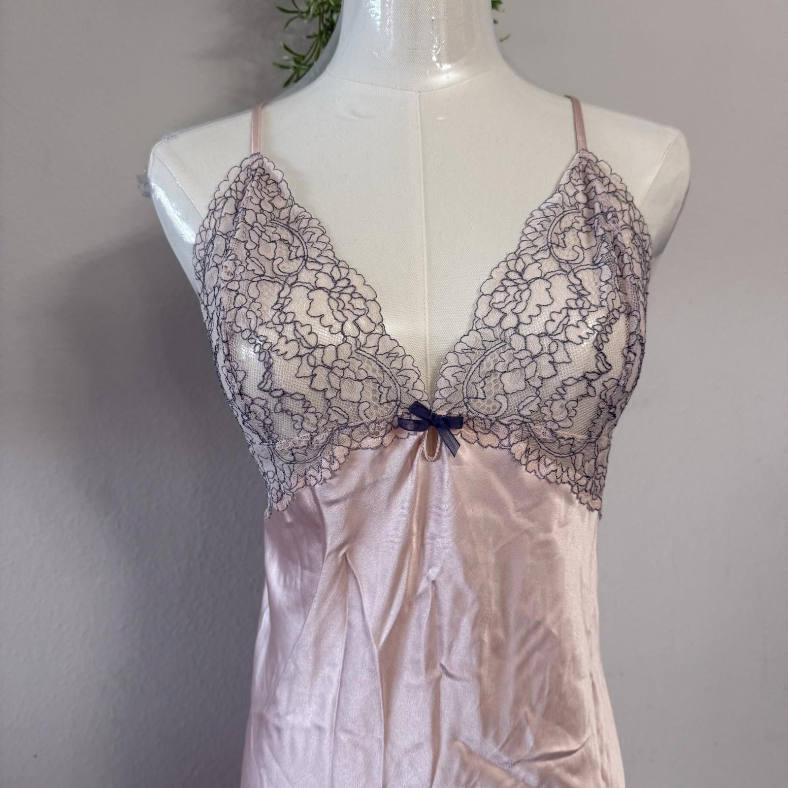 Designer Victoria Secret Lace Slip L Size ONE SIZE - 1 Thumbnail