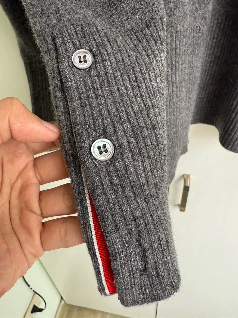 Thom Browne Thom browne Gray four-bar cashmere sweater 2503-Nextarrow Size US L / EU 52-54 / 3 - 8 Thumbnail
