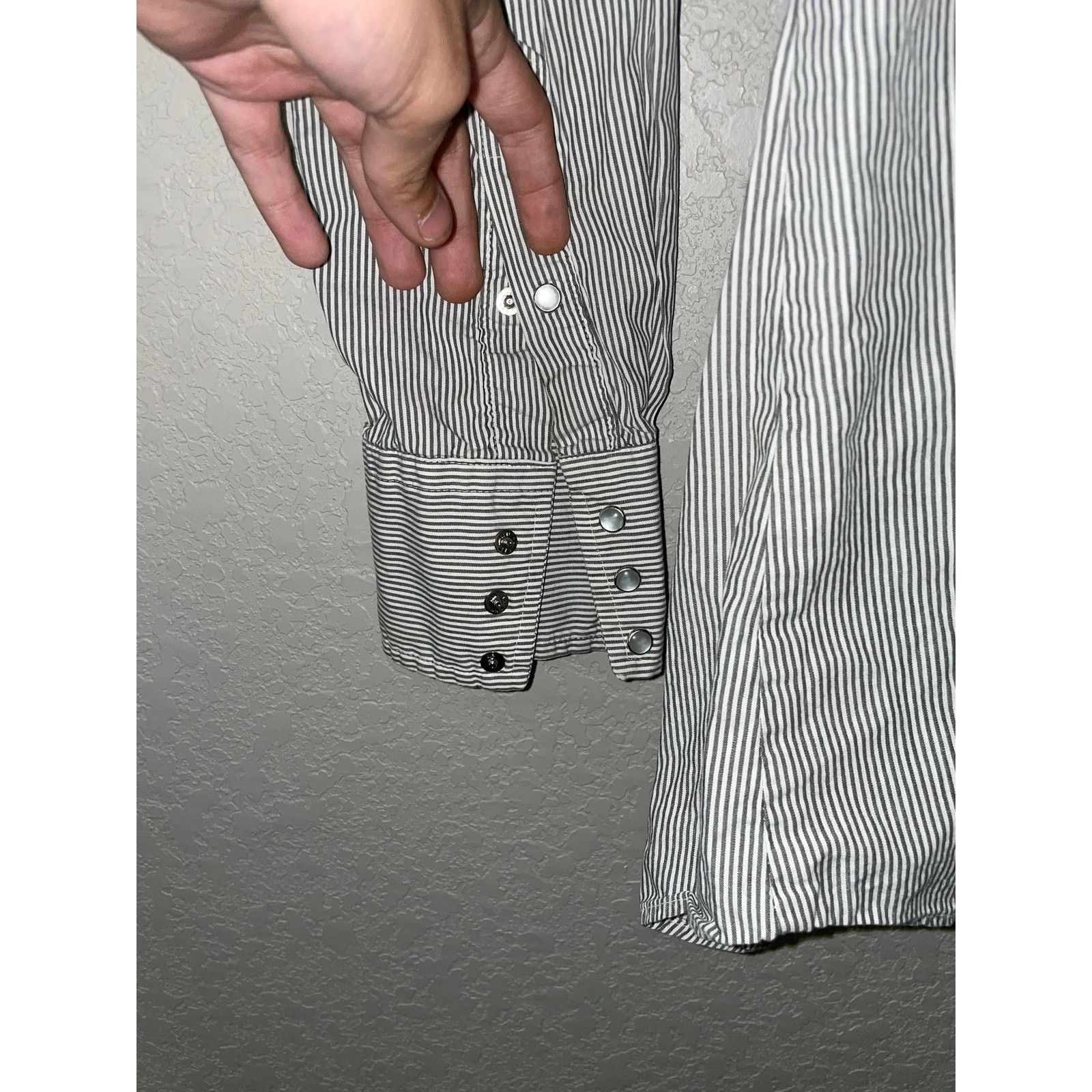 Vintage Vintage Karman Gray Pearl Snap Long Sleeve Shirt VTG XL Size US XL / EU 56 / 4 - 5 Thumbnail