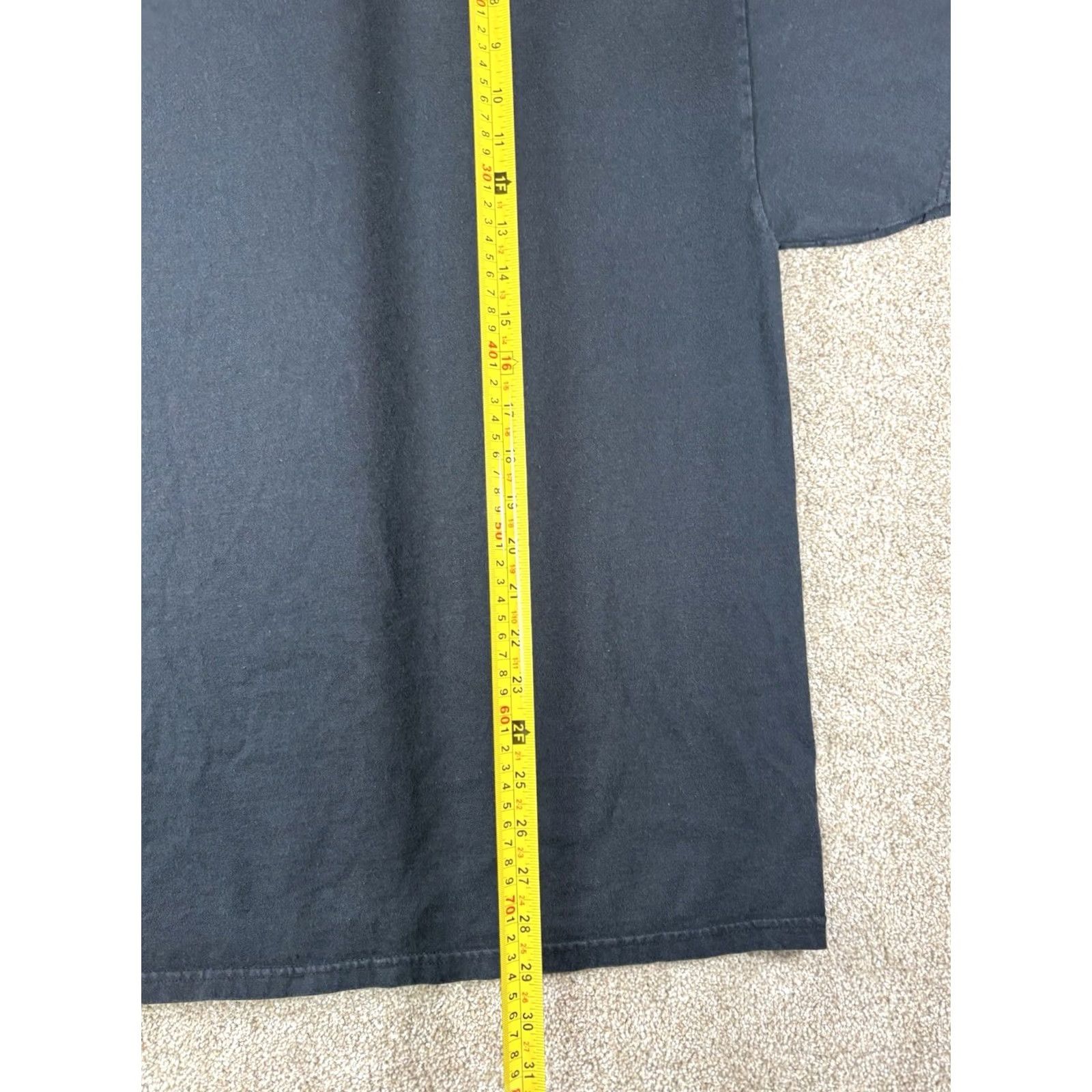 Hanes VINTAGE HIM Heartagram Graphic Black Rock Band T-Shirt Adult XL Men Short Sleeve Crew Neck Black 2004 Size US XL / EU 56 / 4 - 5 Thumbnail