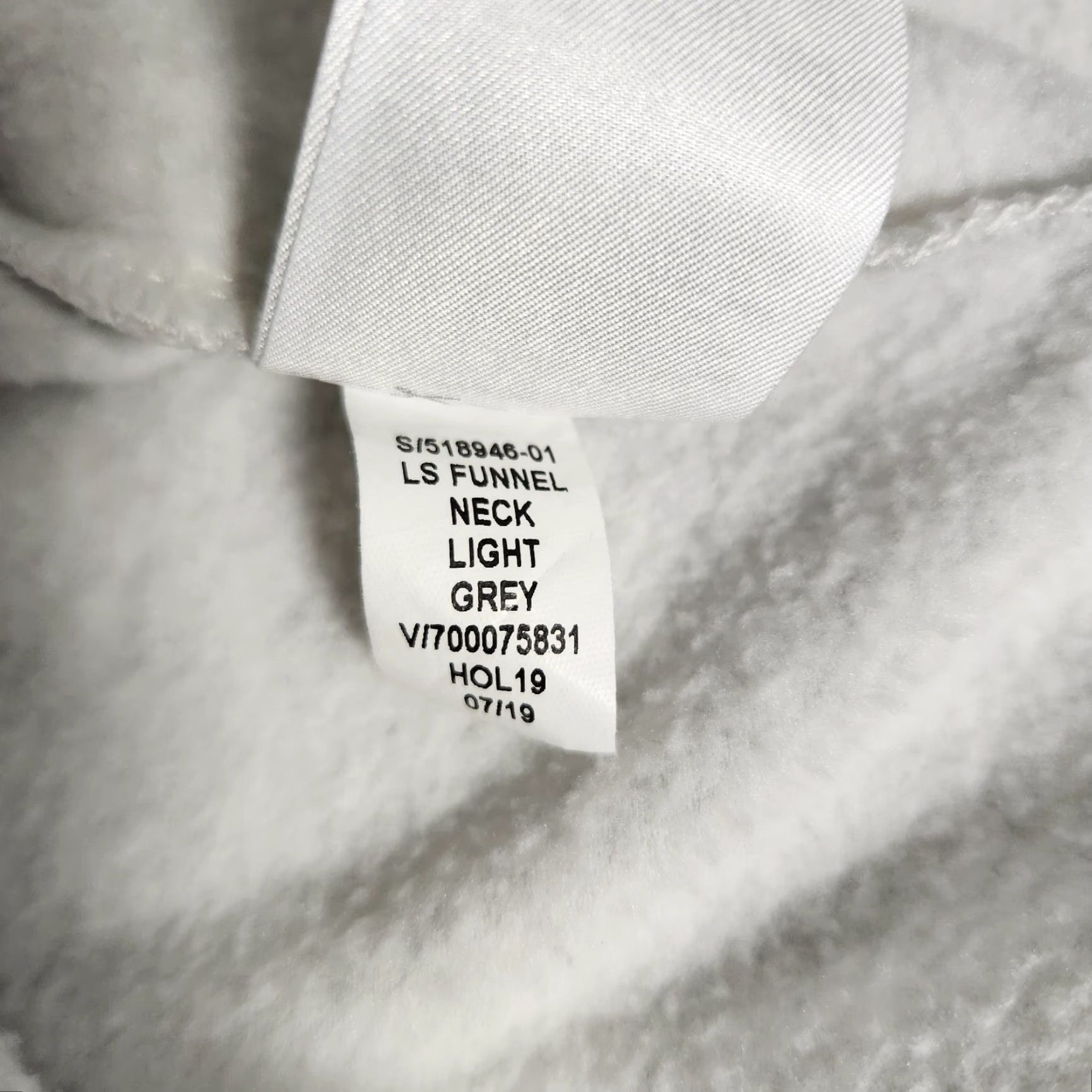 Banana Republic VINTAGE Banana Republic Womens Light Gray Cloud Terry Cropped Funnel NeckTop-Size S Size S / US 4 / IT 40 - 7 Thumbnail