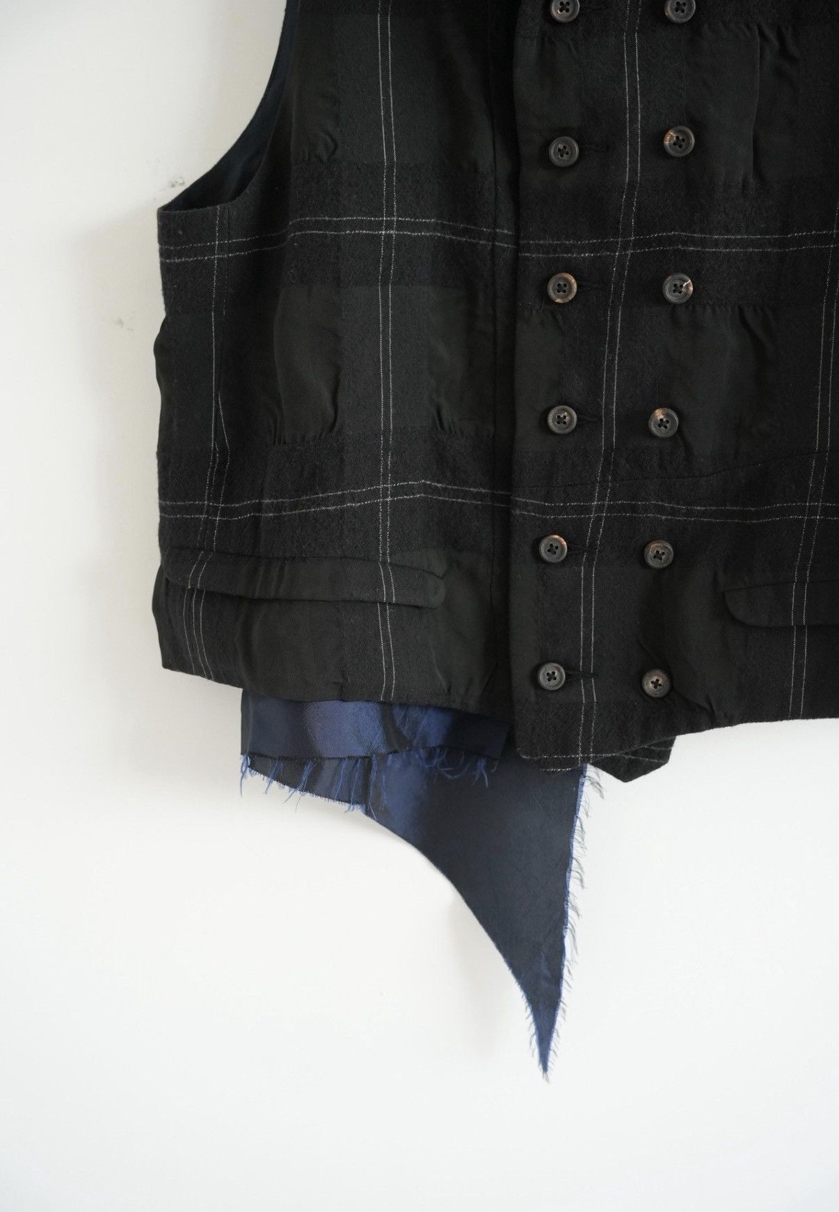 Ziggy Chen Ziggy Chen 20aw Asymmetric Plaid Vest K4 Size US M / EU 48-50 / 2 - 5 Thumbnail