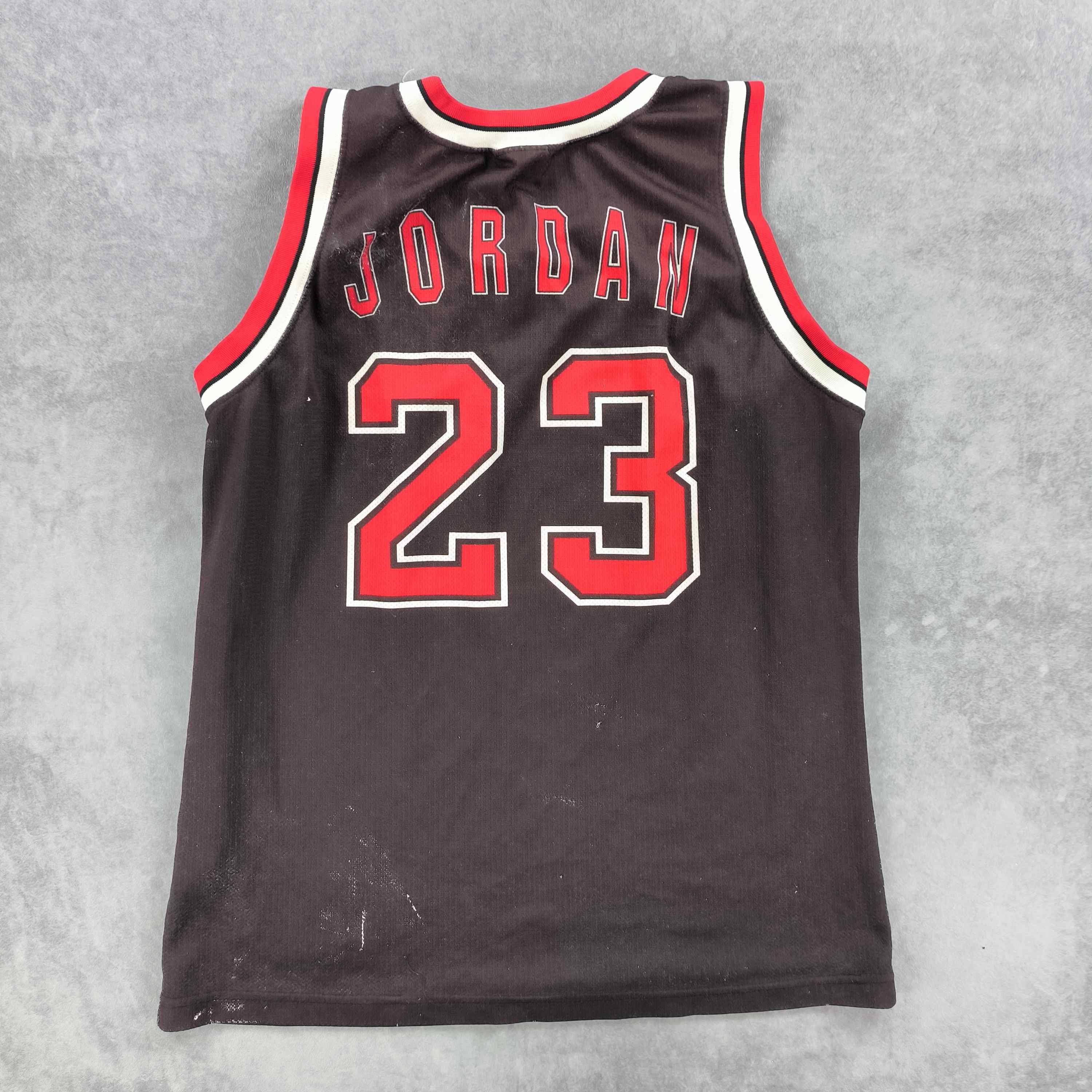 Champion Chicago Bulls Michael Jordan Champion EU NBA jersey size M Size US M / EU 48-50 / 2 - 2 Thumbnail