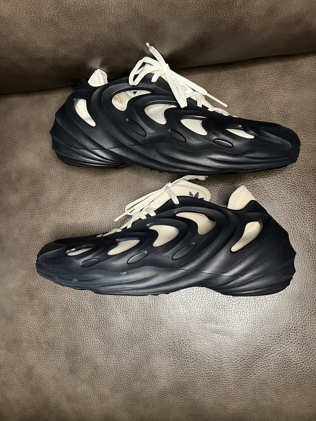 Adidas Adidas AdiFOM Q Carbon Black Legend Ink Size US 10.5 / EU 43-44 - 1 Thumbnail