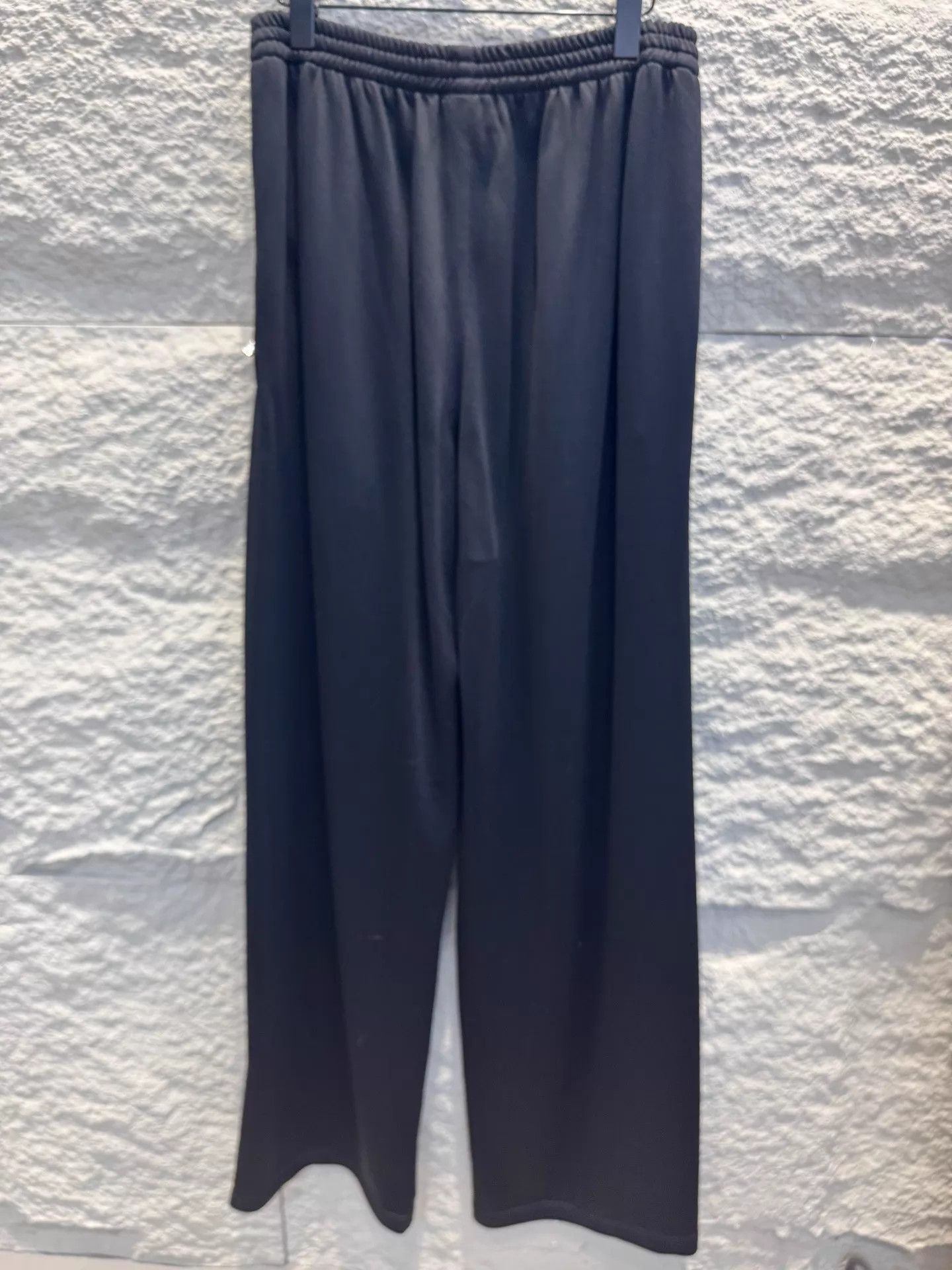 Balenciaga Balenciaga 3B Print Black Track Pants XS Unisex Size 25" / US 0 / IT 36 - 3 Thumbnail