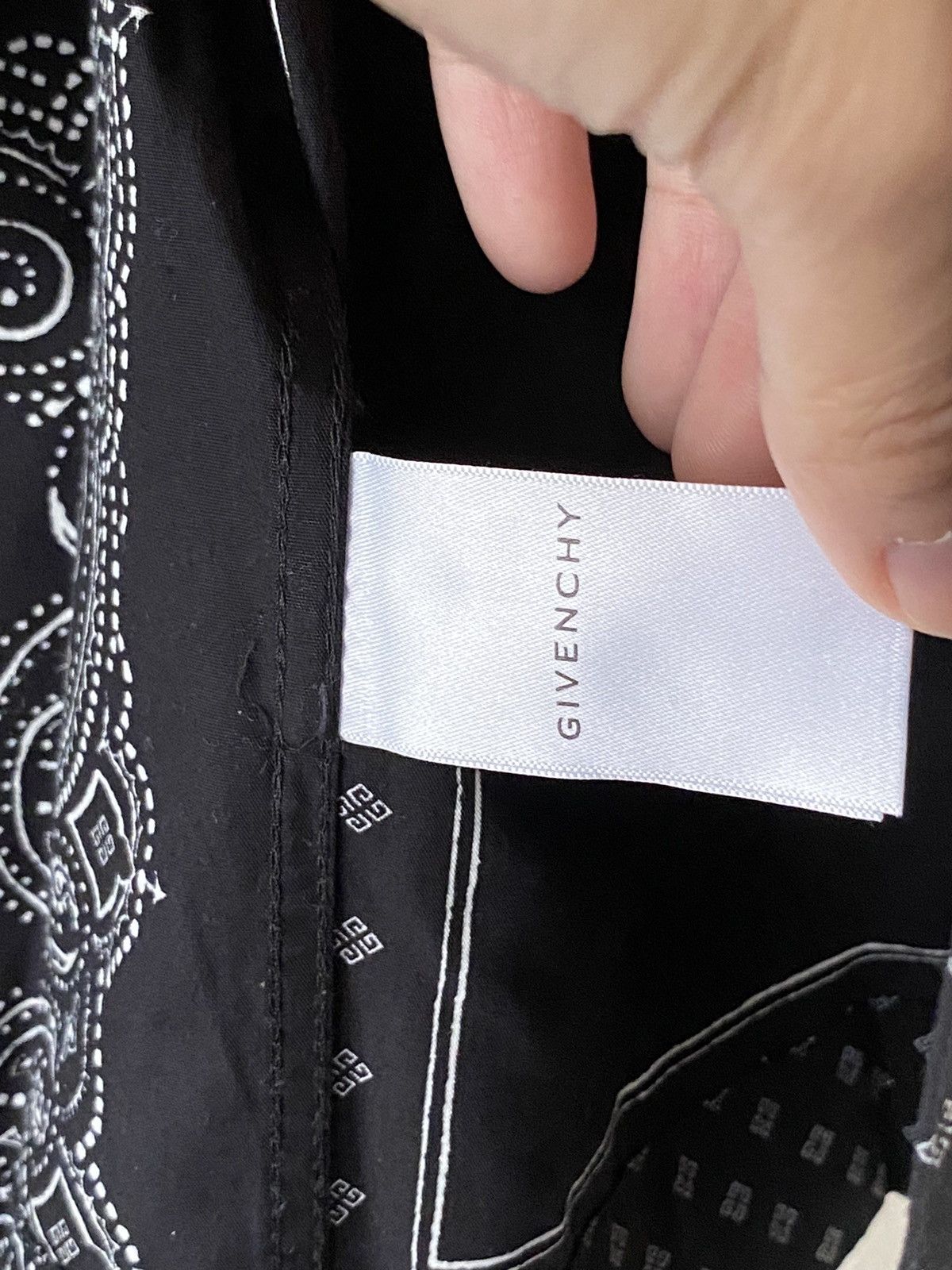 Givenchy Givenchy bandana short sleeve t-shirt Size US M / EU 48-50 / 2 - 9 Thumbnail