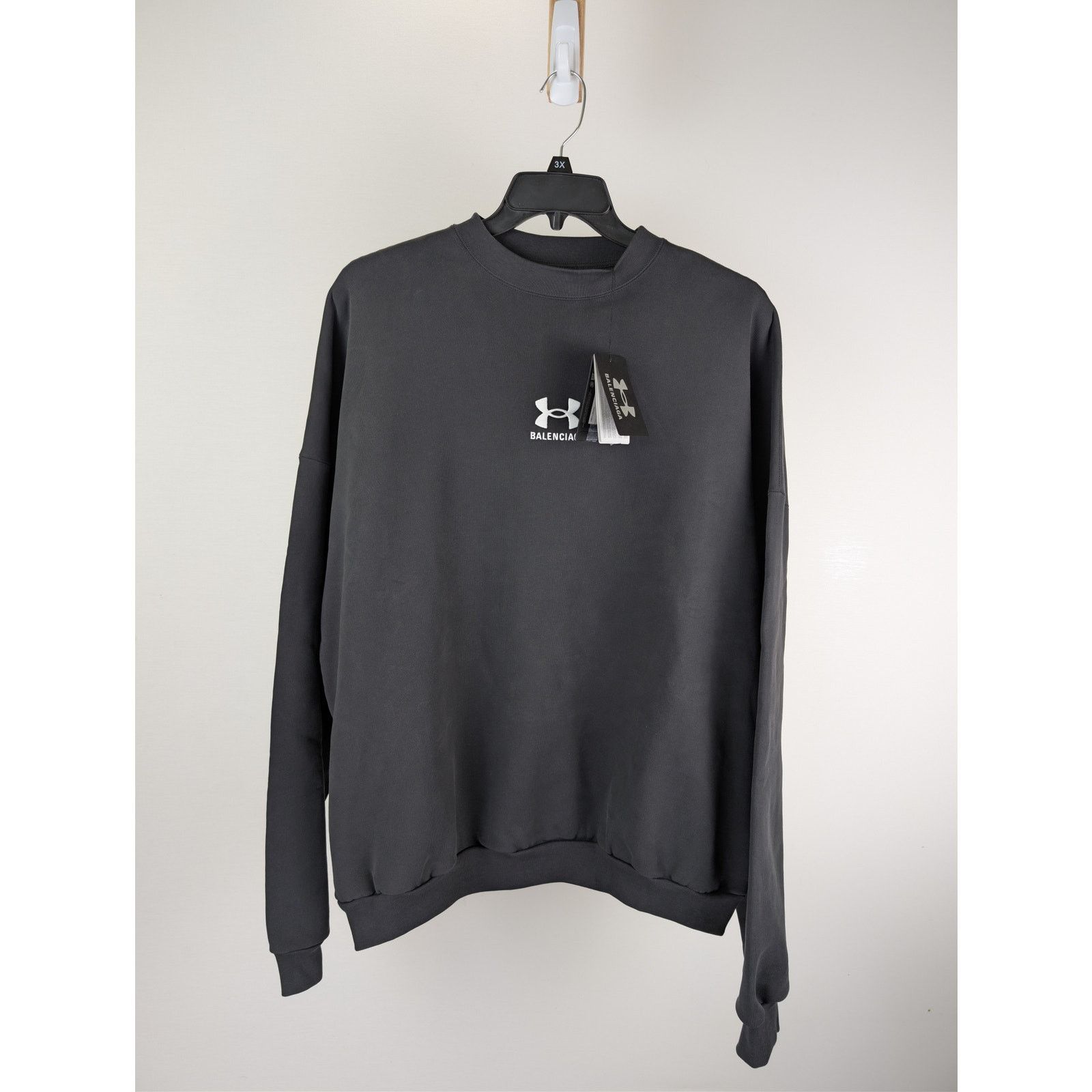 Balenciaga × Under Armour o1rshd1 Under Armour Oversized Crewneck Sweatshirt in Black Size US XL / EU 56 / 4 - 6 Thumbnail