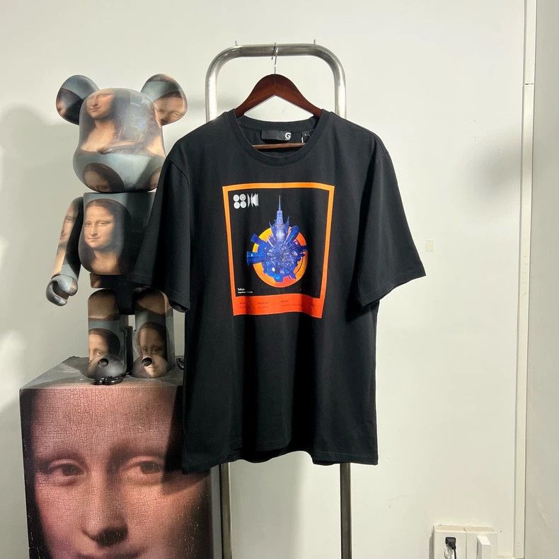 Givenchy Givenchy Printed Short Sleeve S2515 Size US L / EU 52-54 / 3 - 1 Thumbnail