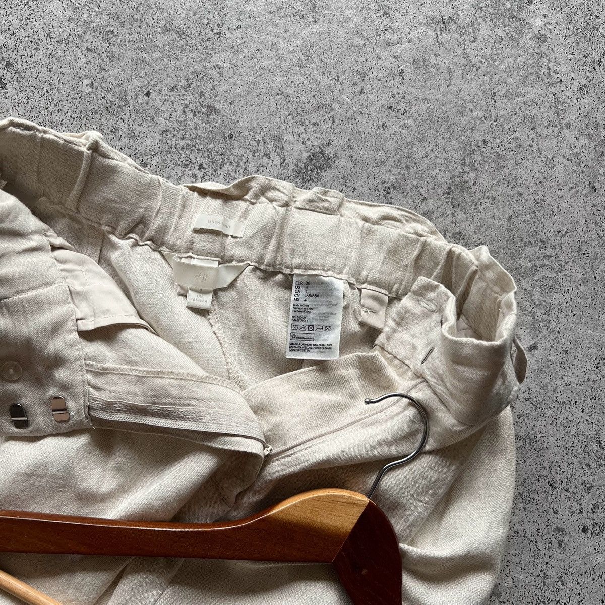 Designer × H&M H&M Womens Beige Linen Blend Shorts Solid Pattern Pockets Size 27" / US 4 / IT 40 - 4 Thumbnail