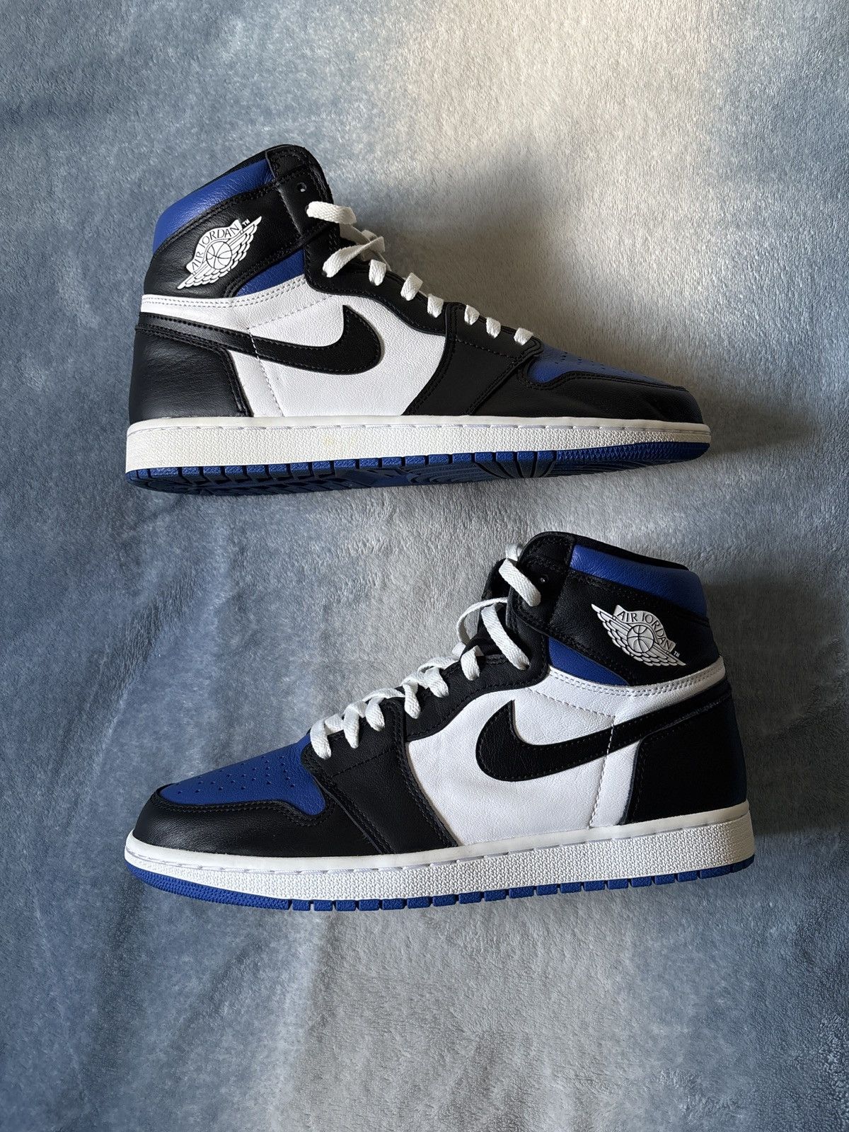 Jordan Brand Air Jordan 1 Retro High Royal Toe Size US 11 / EU 44 - 2 Thumbnail