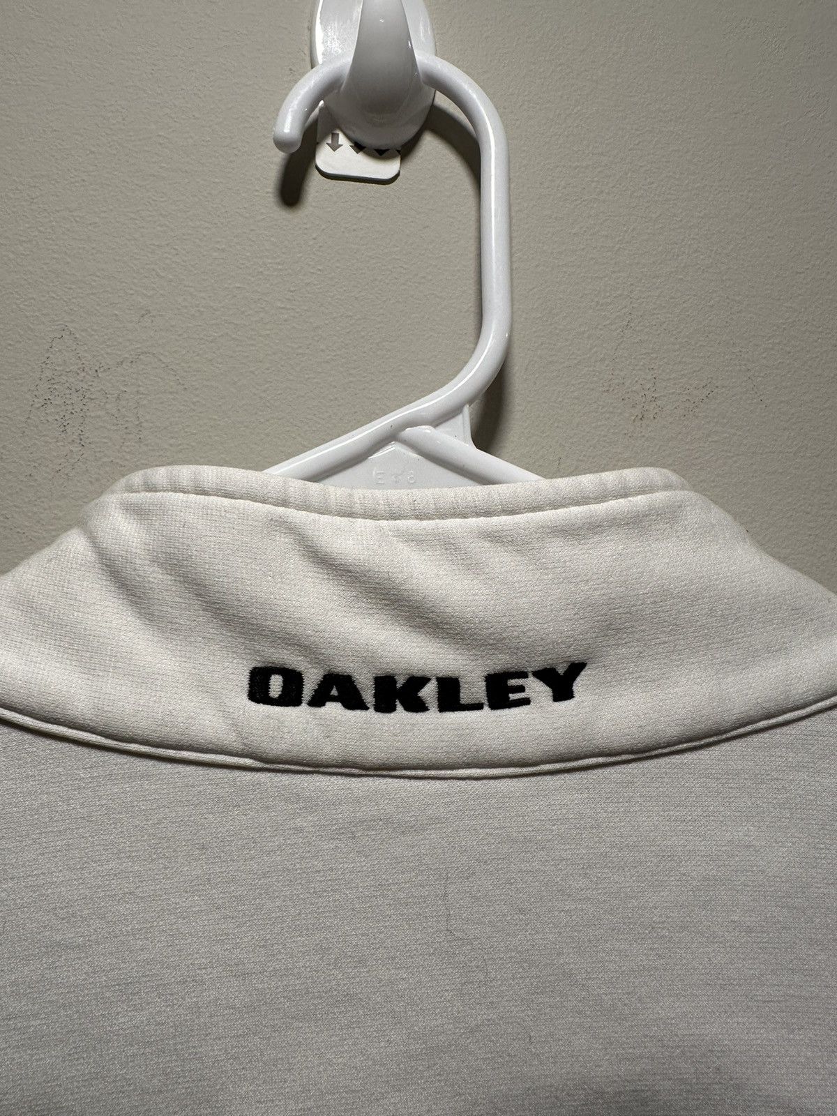 Oakley × Vintage Vintage Y2k Oakley Long Sleeve Shirt Tee Box Logo Size US XL / EU 56 / 4 - 7 Thumbnail
