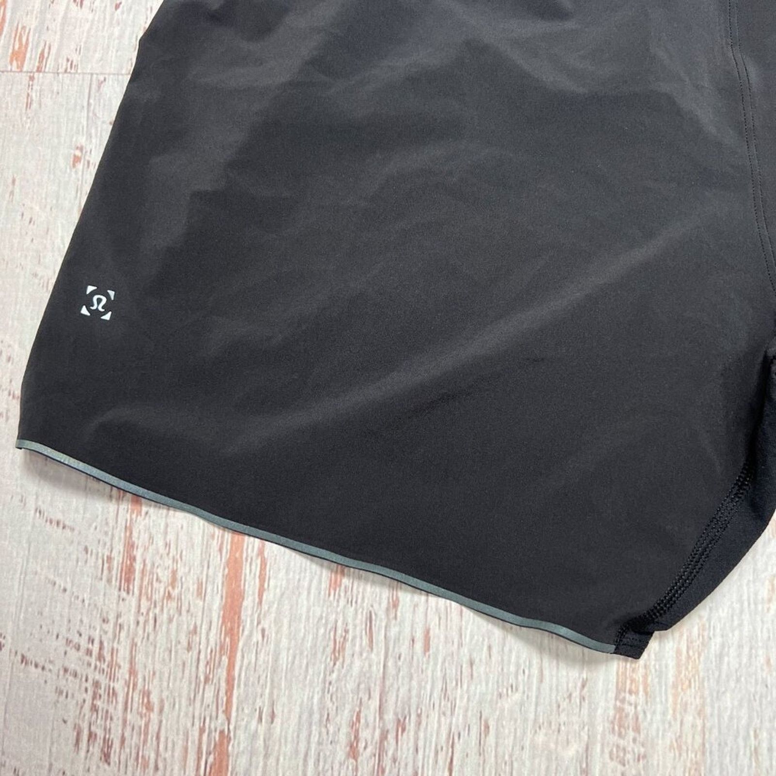 Lululemon Lululemon Surge Reflective Running Shorts XL Size US 36 / EU 52 - 10 Thumbnail