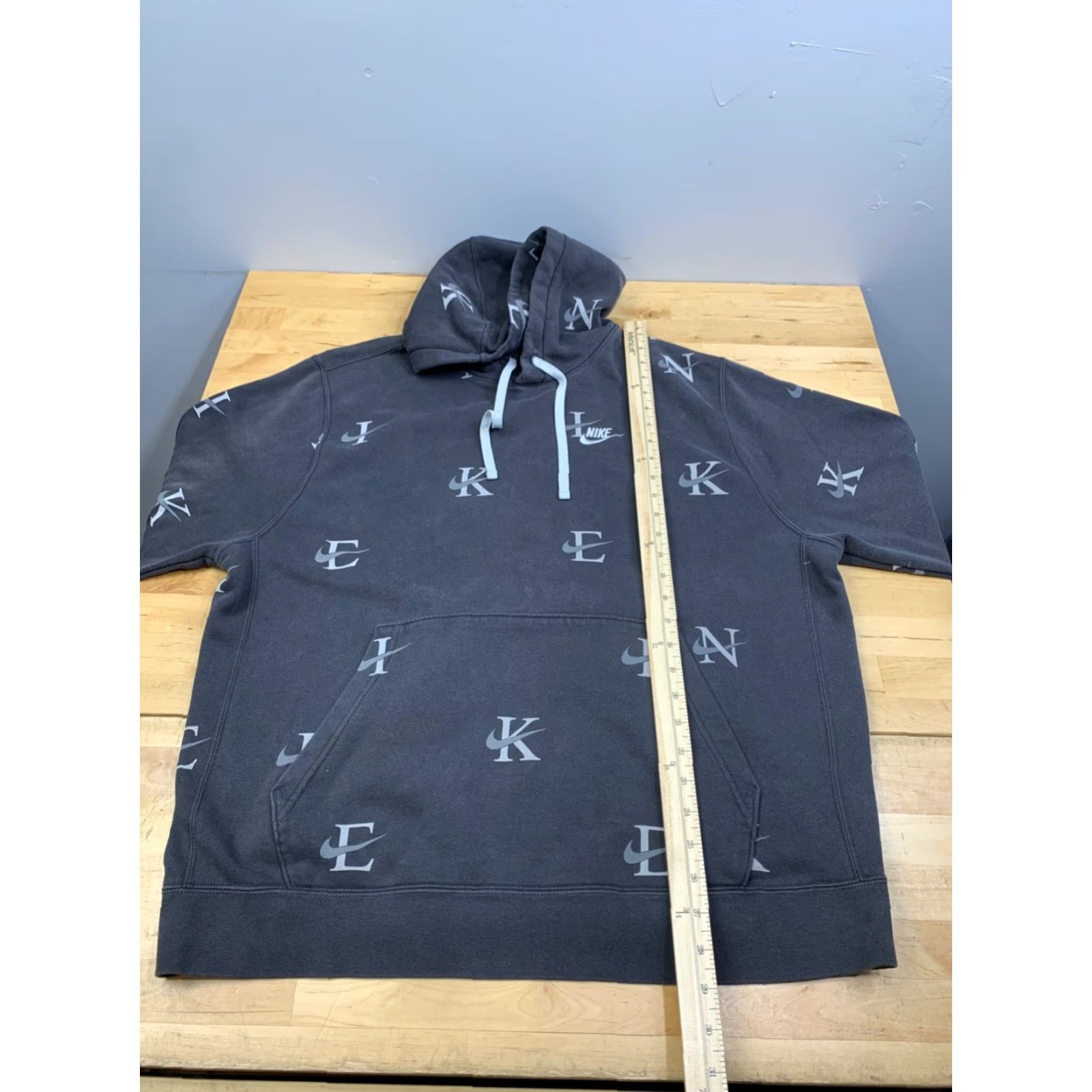 Nike Nike Hoodie Mens XL Black AOP Pullover Logo Faded Swoosh 12044 Size US XL / EU 56 / 4 - 6 Thumbnail