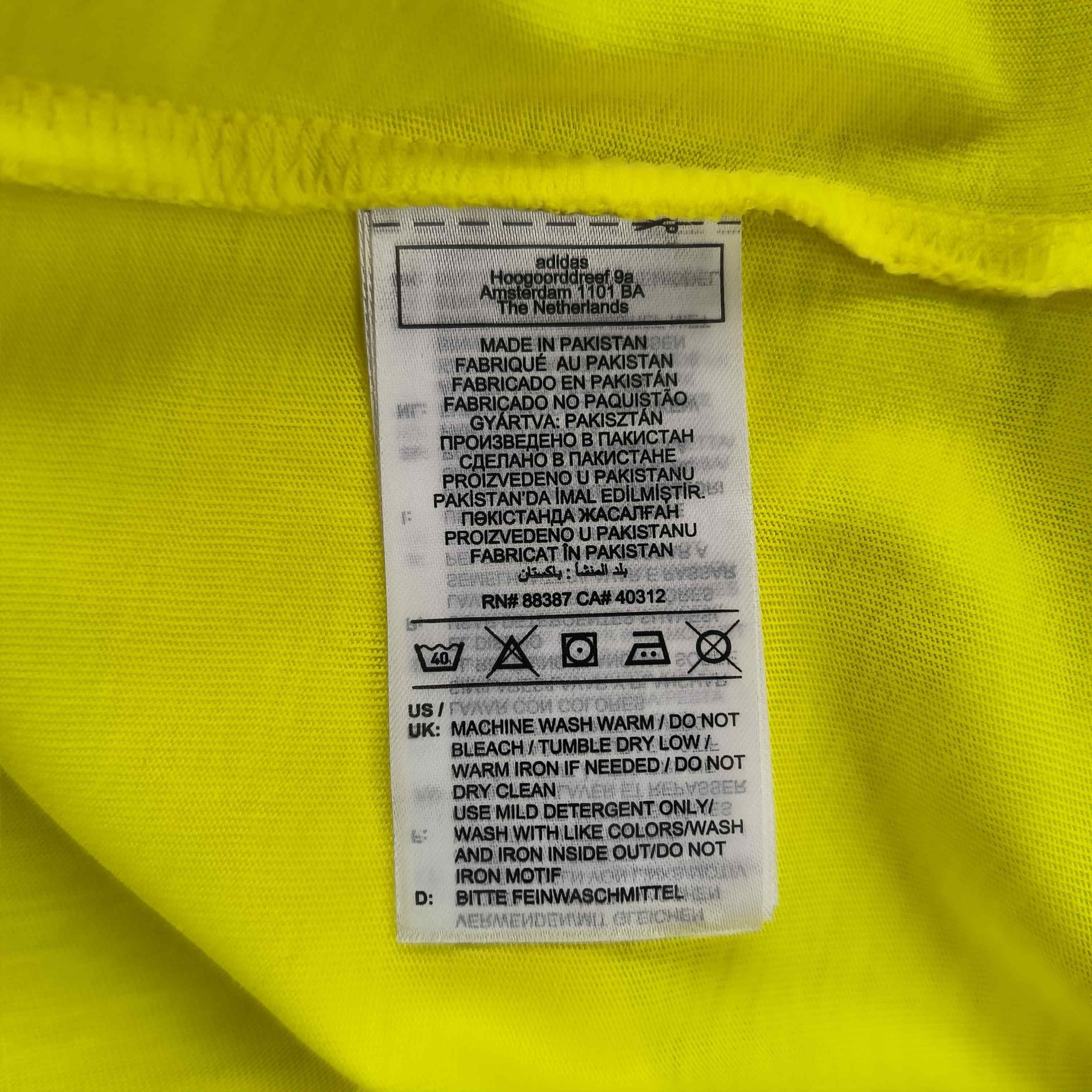 Adidas NEW Sweden 2024 Adidas (BNWT) football tee shirt size L Size US L / EU 52-54 / 3 - 6 Thumbnail