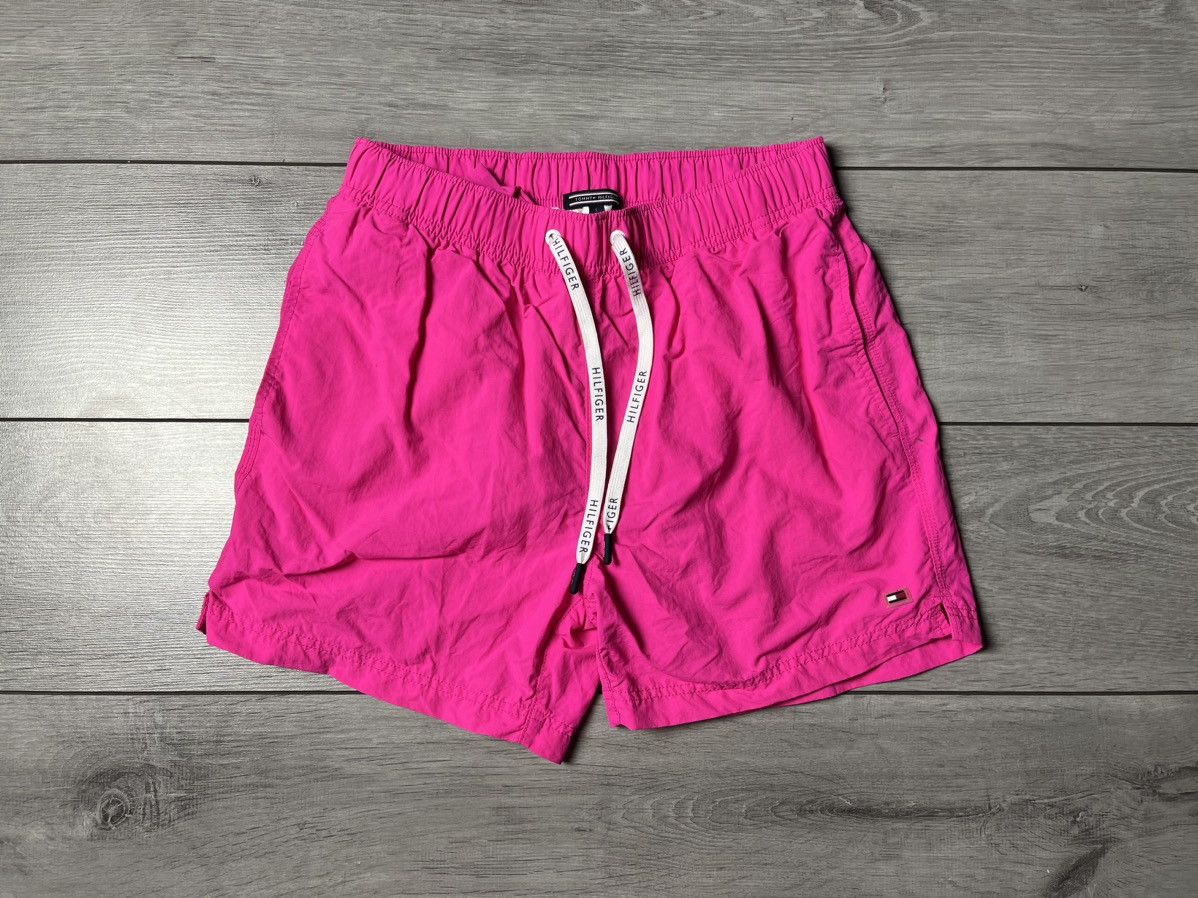 Tommy Hilfiger Tommy Hilfiger shorts swimmer size Small Size US 30 / EU 46 - 1 Thumbnail