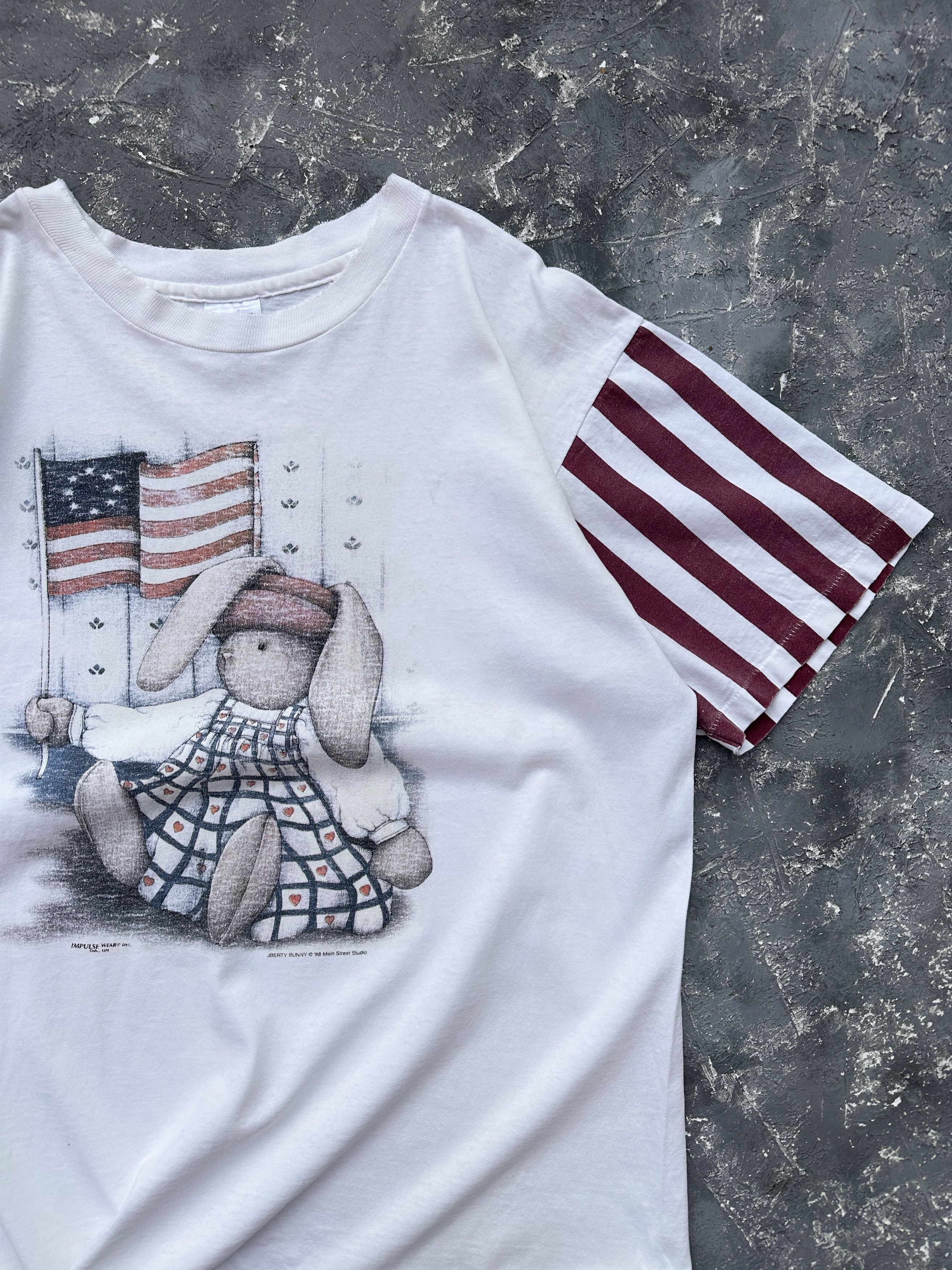 Vintage vintage 80s liberty bunny usa shirt Size US L / EU 52-54 / 3 - 3 Thumbnail