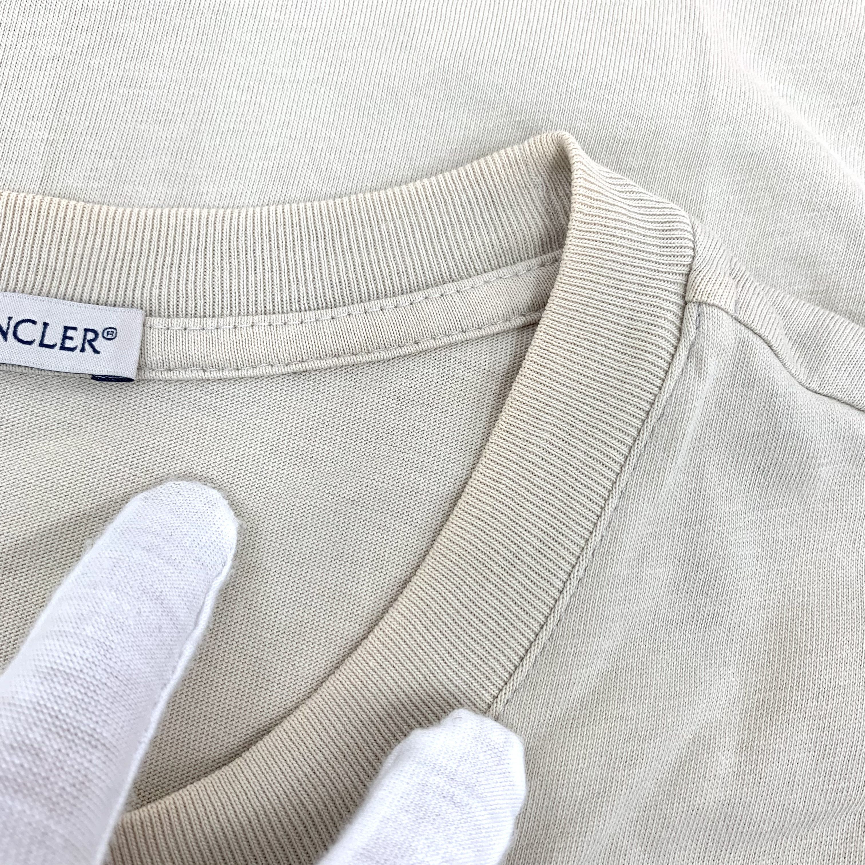 Moncler Moncler Embroidered Logo Tee Beige (L) Size US L / EU 52-54 / 3 - 7 Thumbnail