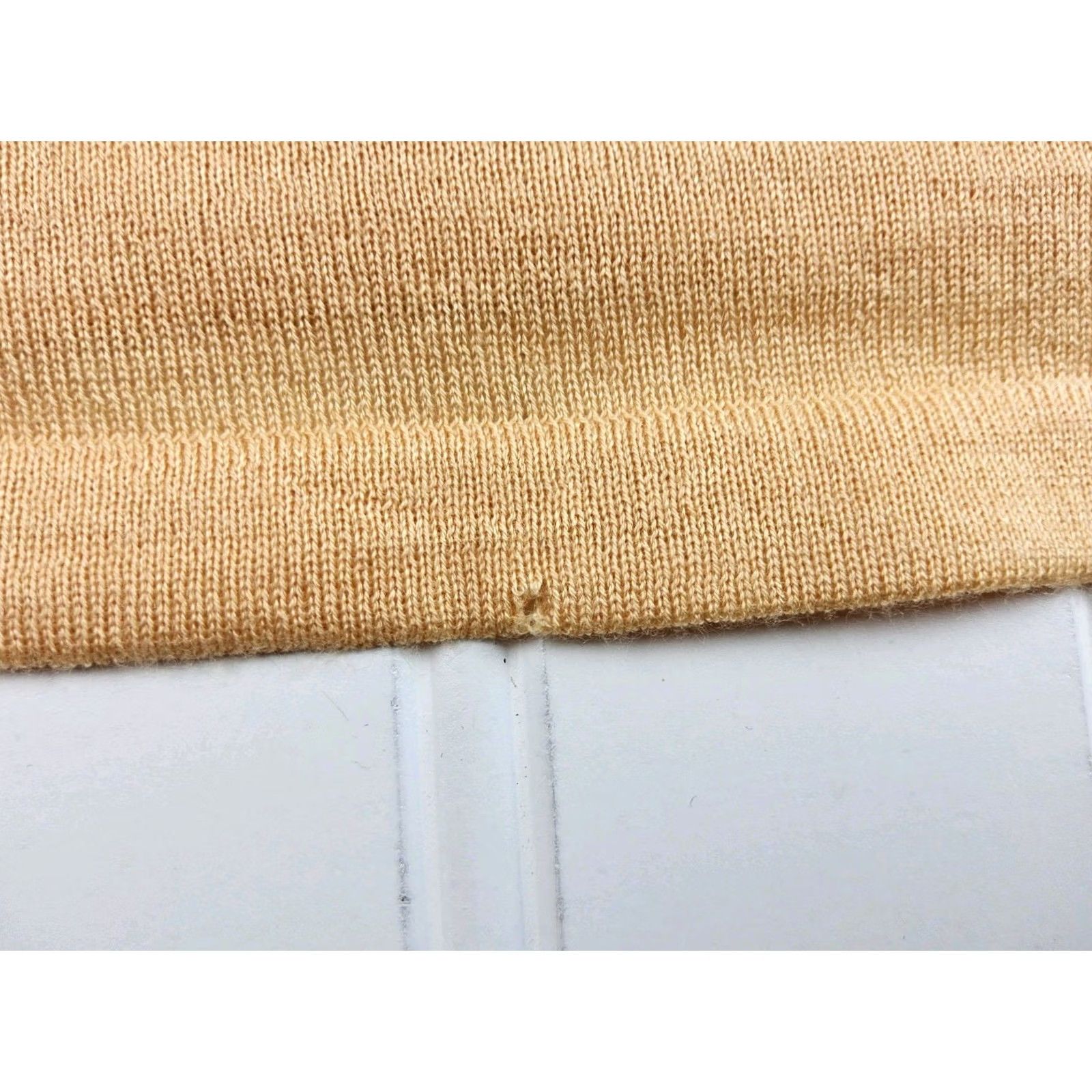 Salvatore Ferragamo Salvatore Ferragamo Orange Blouse Tank Top Shirt Womens S Cashmere Silk Size S / US 4 / IT 40 - 6 Thumbnail