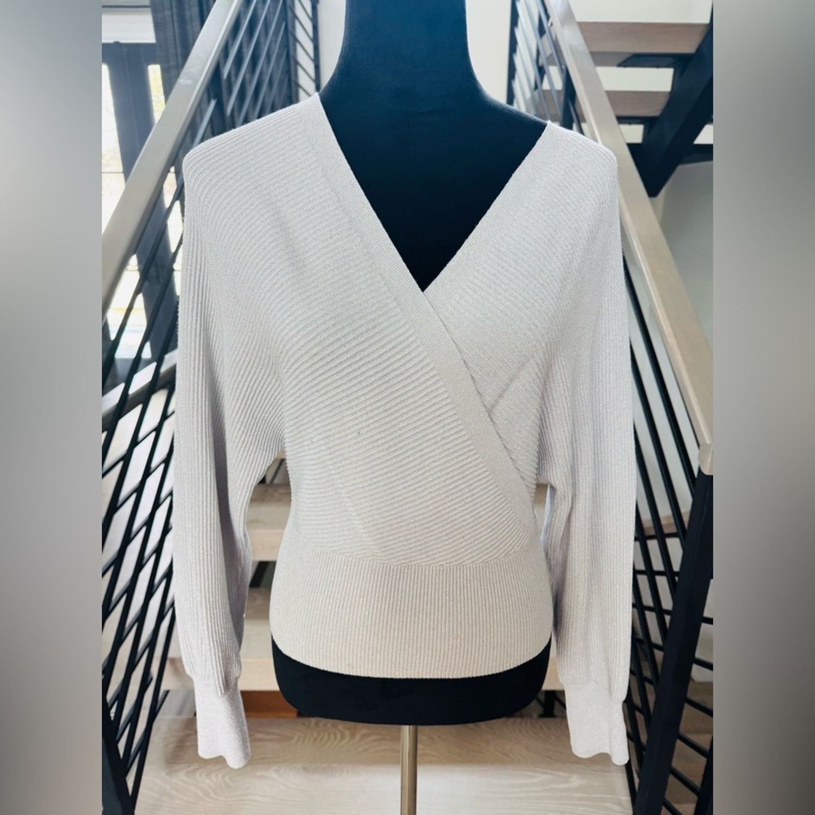 Other New Chic and Shiny Silver V-Neck Sweater size S Size XS / US 0-2 / IT 36-38 - 1 Thumbnail