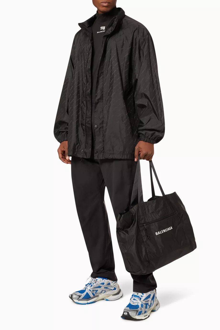 Balenciaga o1s1wg111124 Dup / Allover Logo Rain Jacket in Black Size US L / EU 52-54 / 3 - 2 Thumbnail