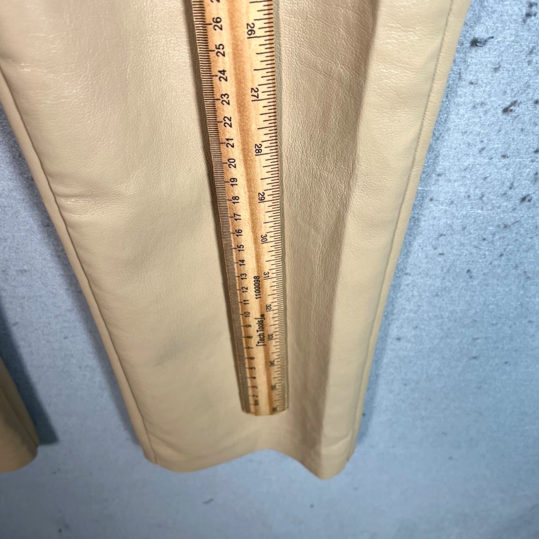 Vintage VINTAGE Wilfred Pants Women's High-Rise Beige Faux Leather Tapered Leg 2 Adult Inseam 27" Front Flat Front Ankle Style Size 26" / US 2 / IT 38 - 6 Thumbnail