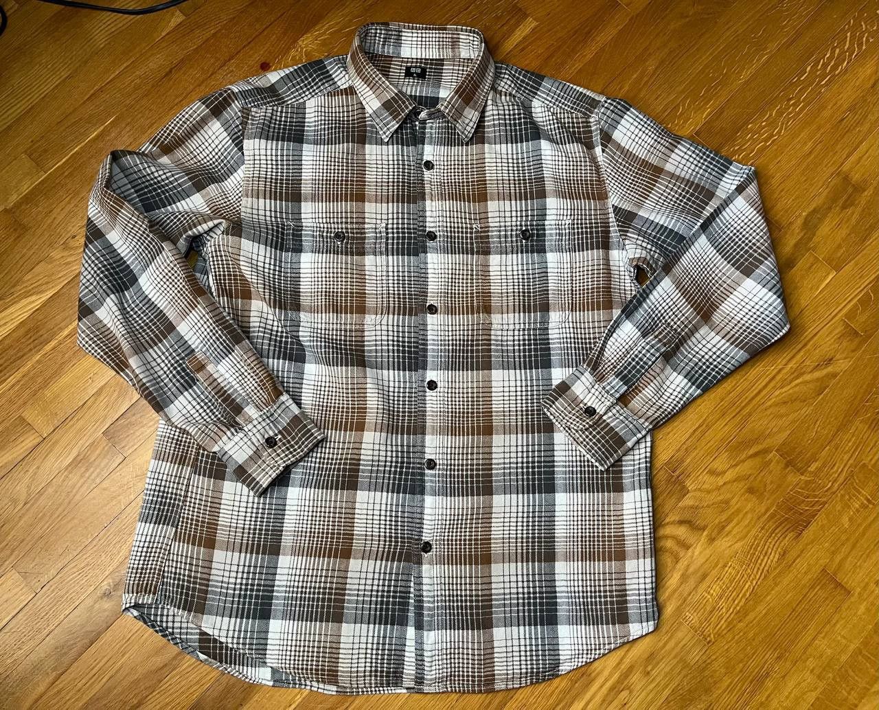 Uniqlo Uniqlo check basic shirt Size US XL / EU 56 / 4 - 1 Thumbnail