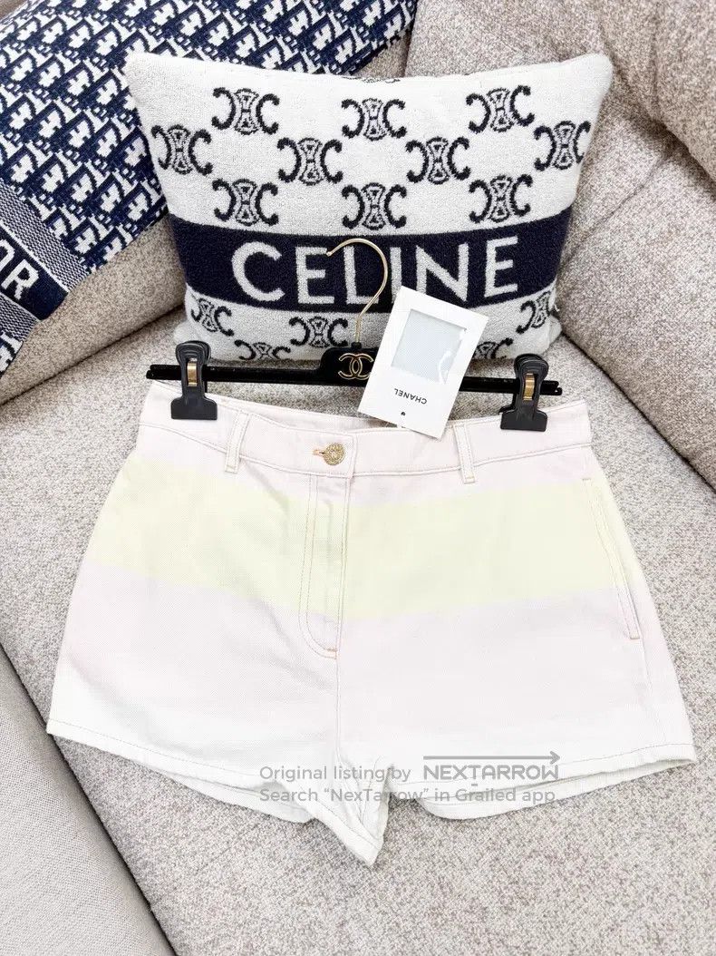 Chanel Chanel Rainbow yellow and green pink purple denim shorts Size 26" / US 2 / IT 38 - 1 Thumbnail