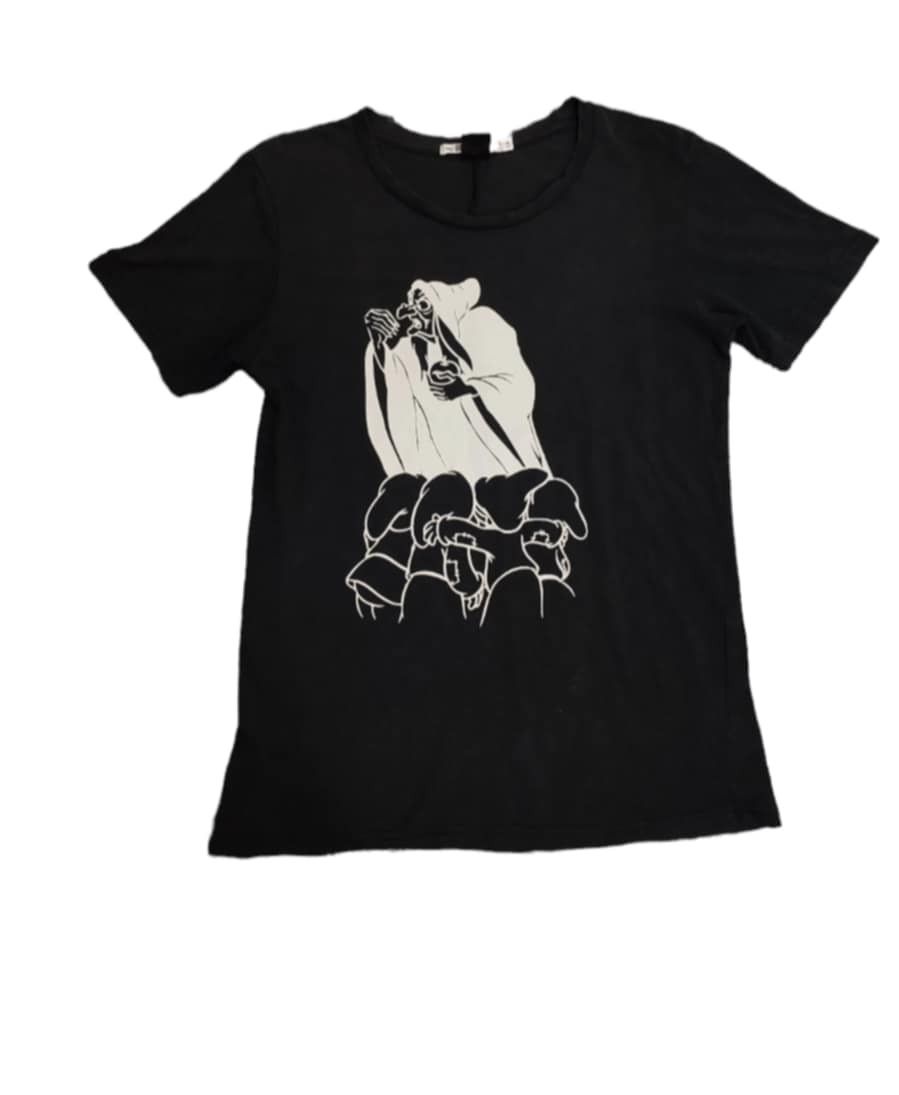 Disney Undercover x Uniqlo x Disney Tee Snow White Jun Takahashi Size US S / EU 44-46 / 1 - 1 Thumbnail
