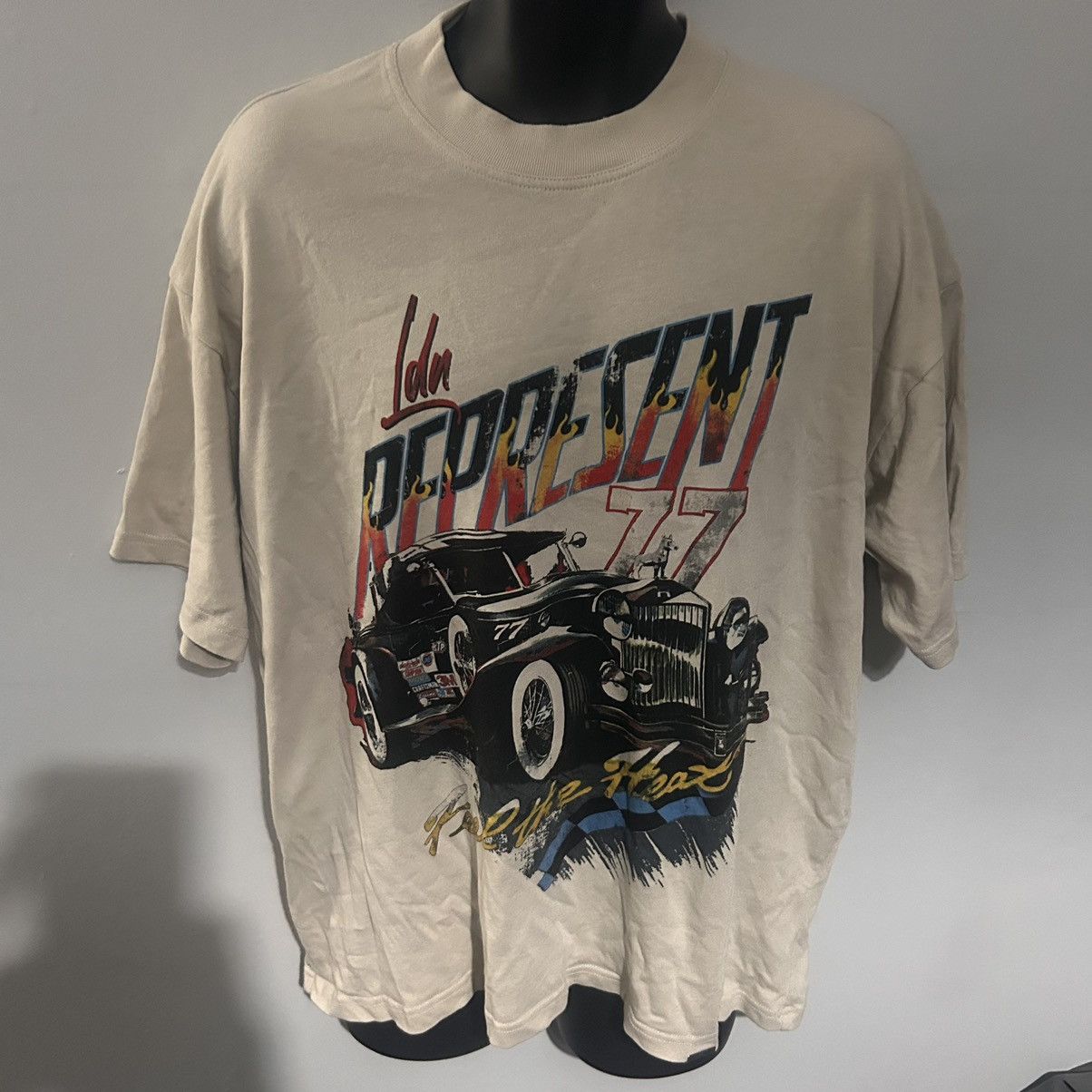 Represent Clo. Represent ‘Feel the Heat’ t shirt size Medium Size US M / EU 48-50 / 2 - 1 Thumbnail