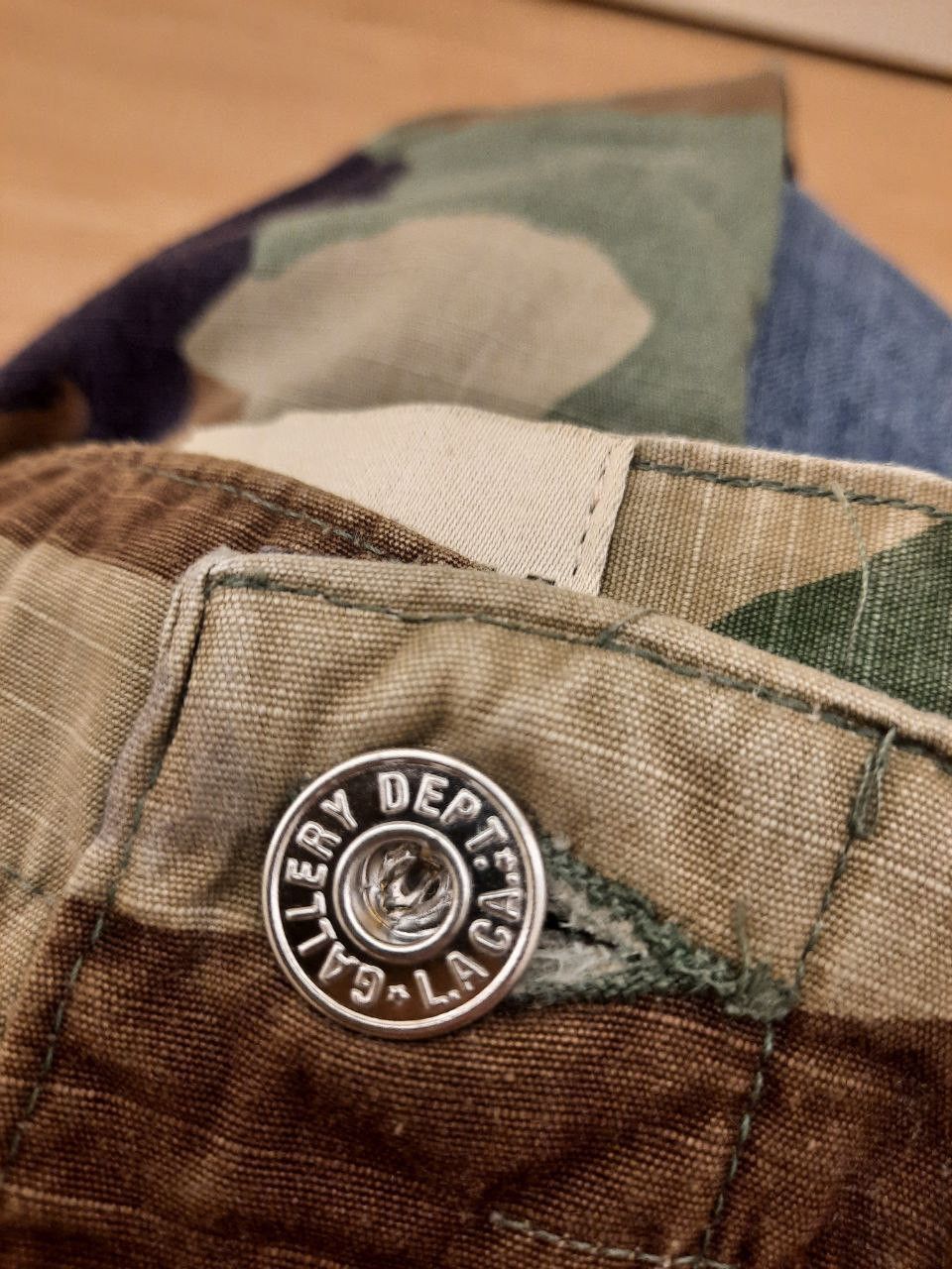 Gallery Dept. Camo Flare Pants Size 28" / US 6 / IT 42 - 6 Thumbnail
