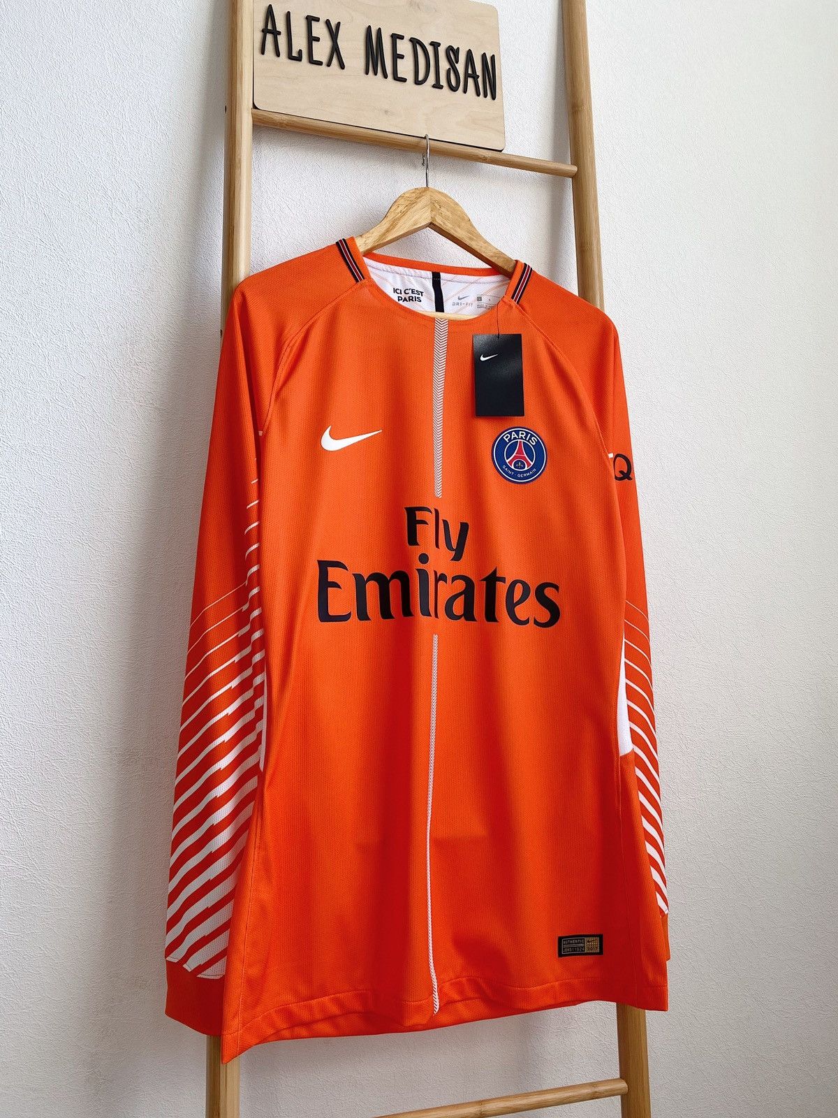 Nike BNWT NIKE PSG 2017/2018 Player GK Football Shirt Jersey Size US L / EU 52-54 / 3 - 1 Thumbnail