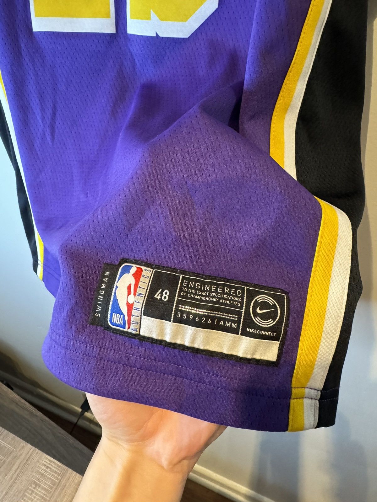 Nike Nike Lebron James Swingman Jersey 23 LA Lakers Purple Size L Size US M / EU 48-50 / 2 - 3 Thumbnail