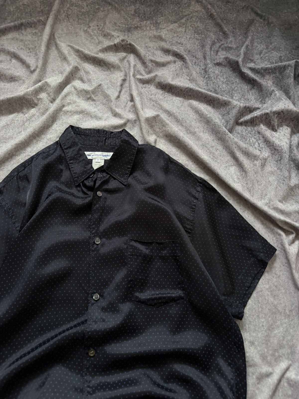 Comme des Garcons Comme Des Garcons Homme Viscose Polka Dot Short Sleeve Shirt Size US S / EU 44-46 / 1 - 6 Thumbnail