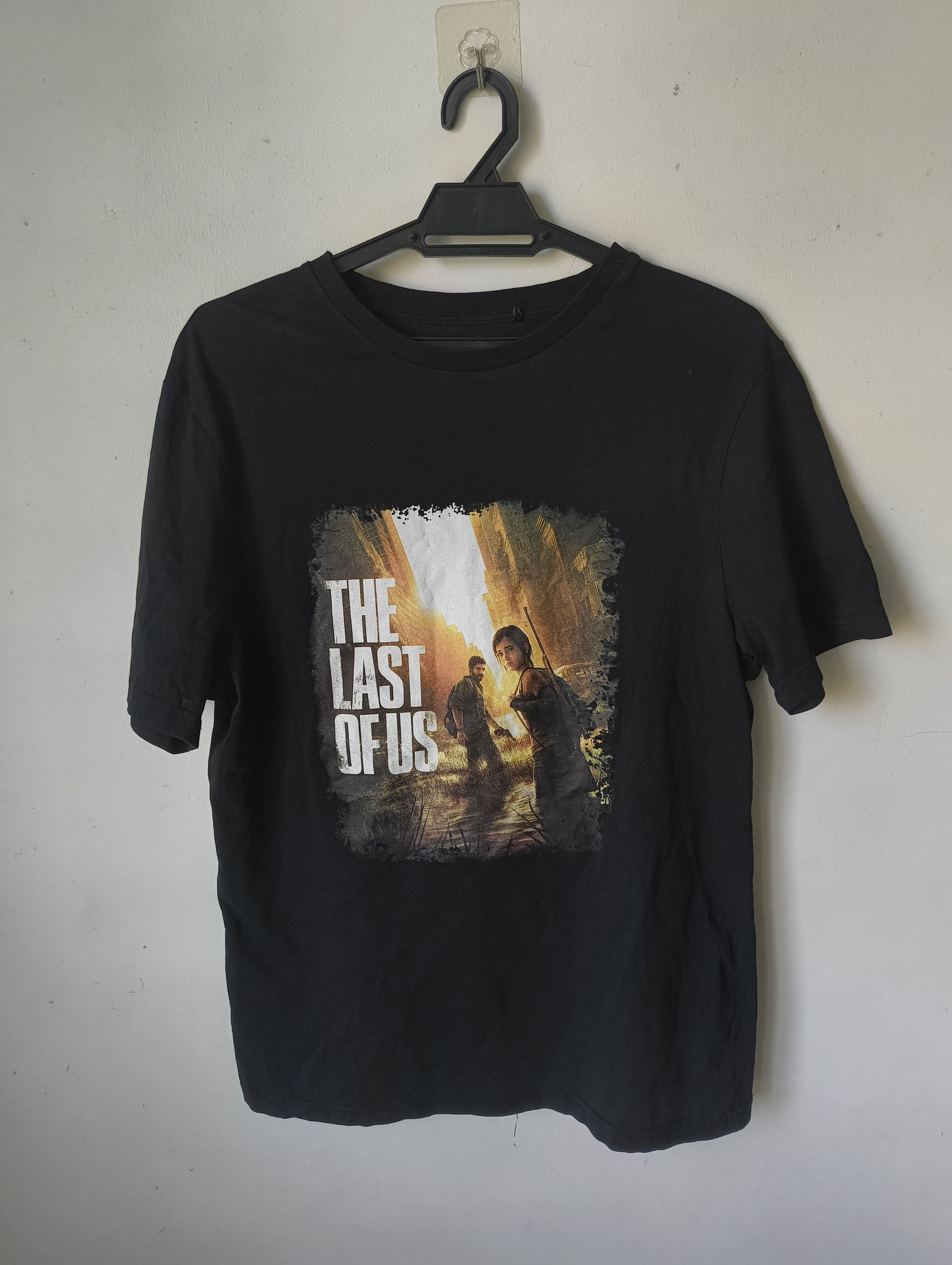 Other The Last of us official merch Size US M / EU 48-50 / 2 - 1 Thumbnail