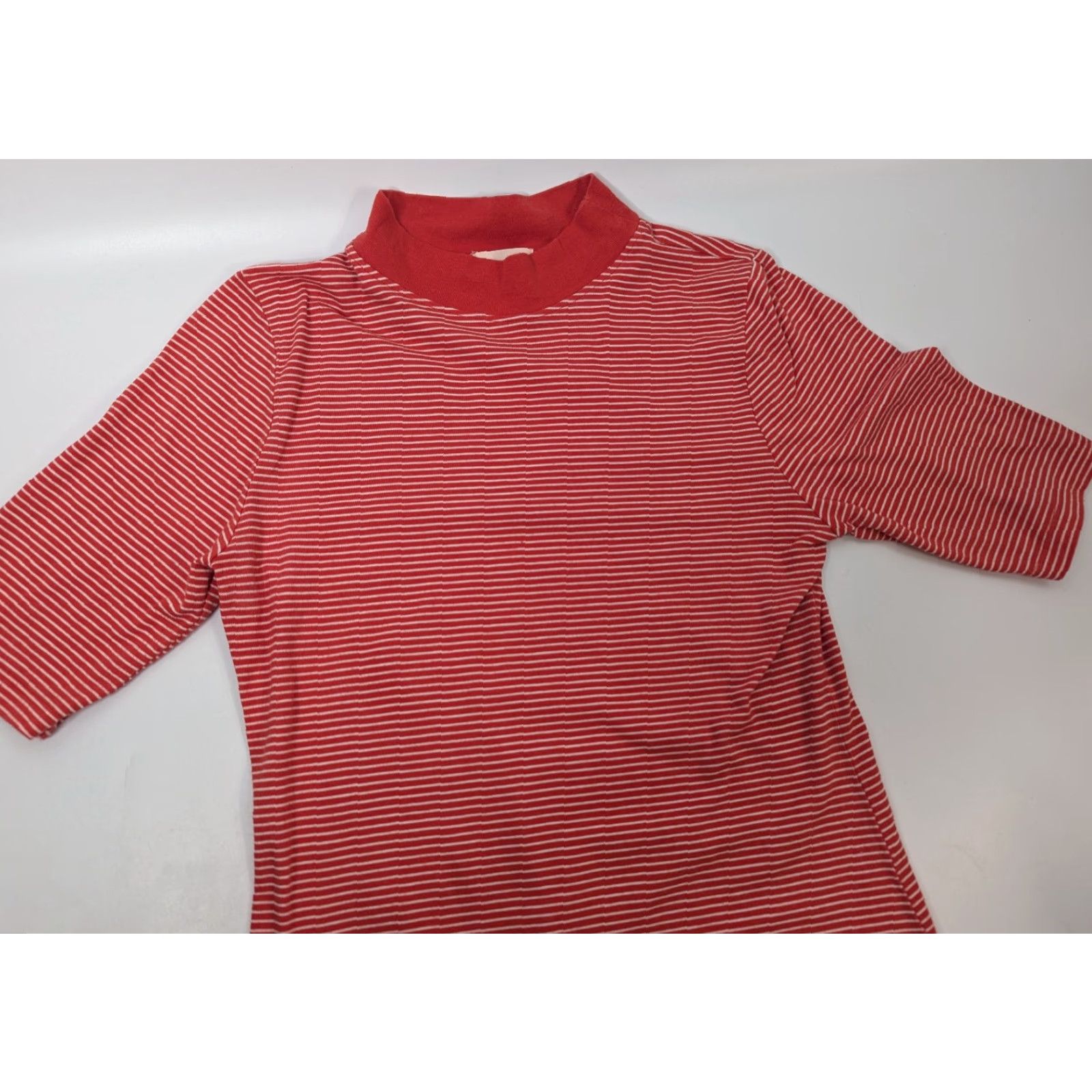 Anthropologie VINTAGE Anthropologie T.La Red and White Striped Mockneck Tee Size Medium Size M / US 6-8 / IT 42-44 - 2 Thumbnail