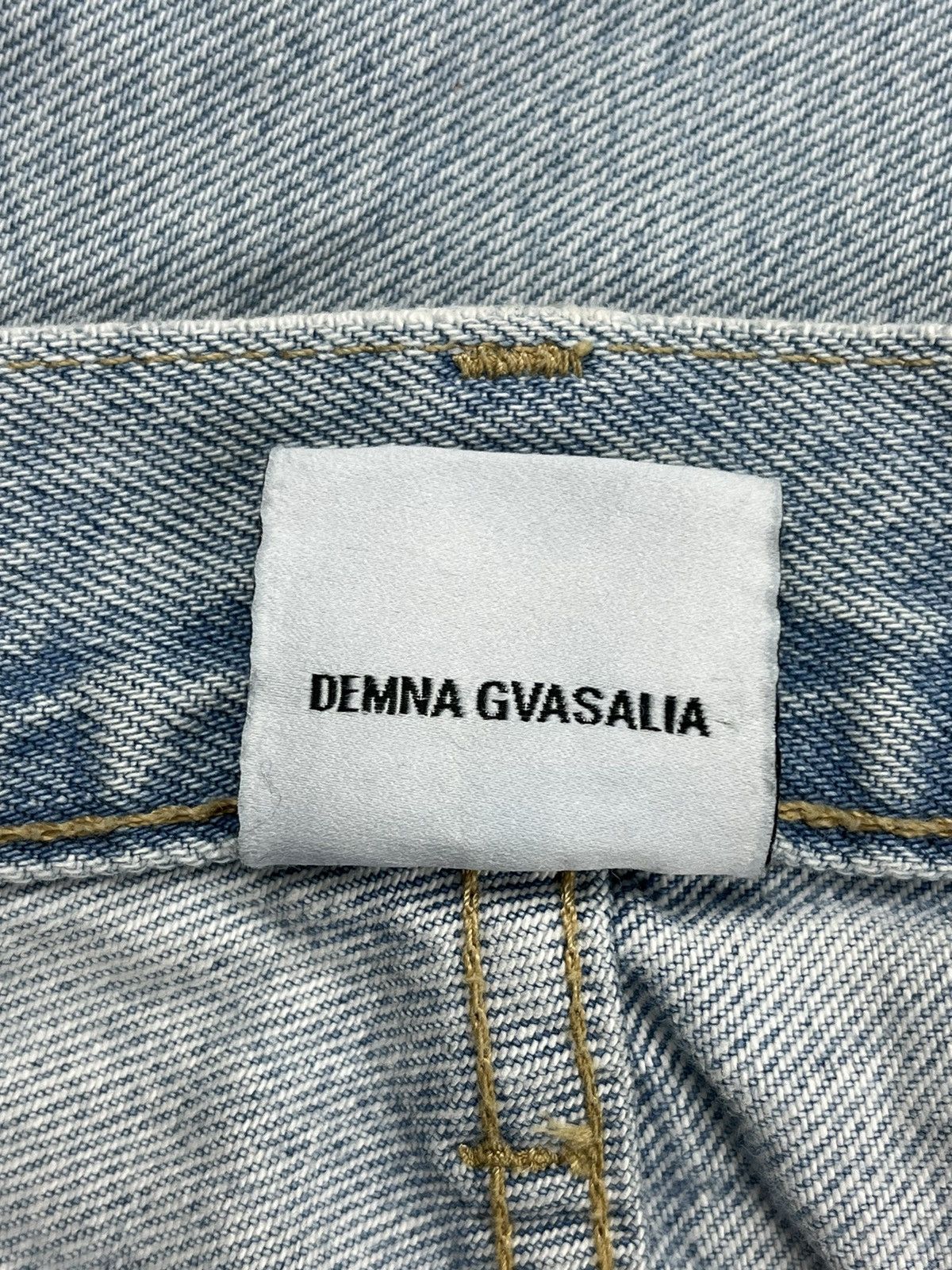 Levi's × Vetements AW19 Vetements “615” Print Assymetrical Levi’s Denim Jeans Size US 30 / EU 46 - 11 Thumbnail
