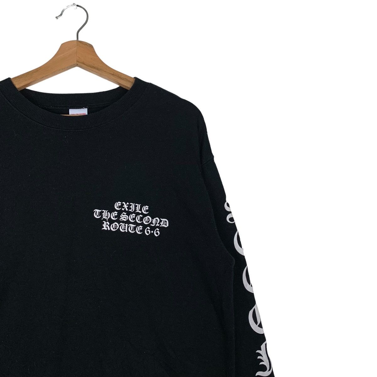 Band Tees EXILE THE SECOND LIVE TOUR 2017-2018 SWEATSHIRT #0714-C33 Size US M / EU 48-50 / 2 - 5 Thumbnail