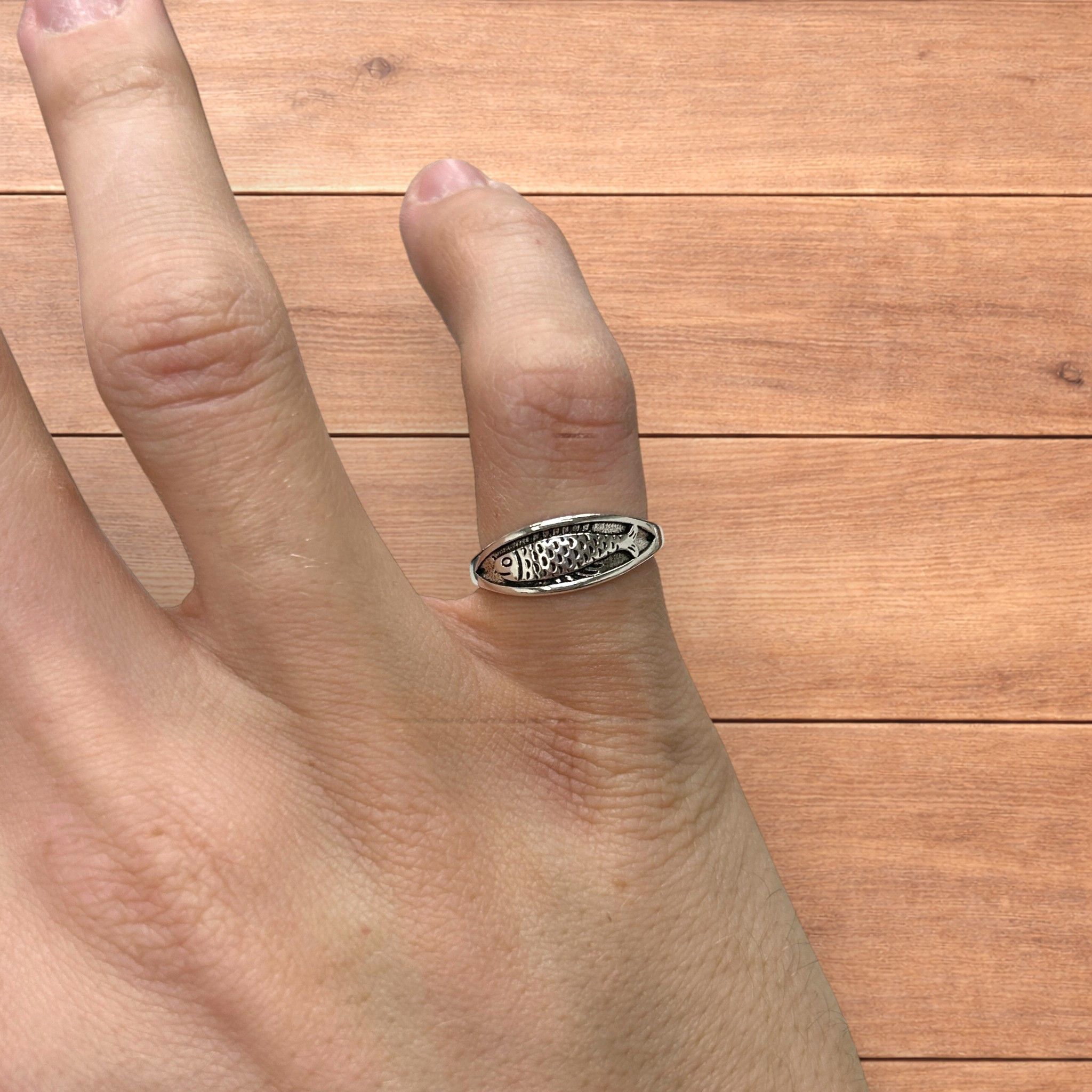 Japanese Brand Vintage style stainless steel retro fish ring in silver. Size ONE SIZE - 1 Thumbnail