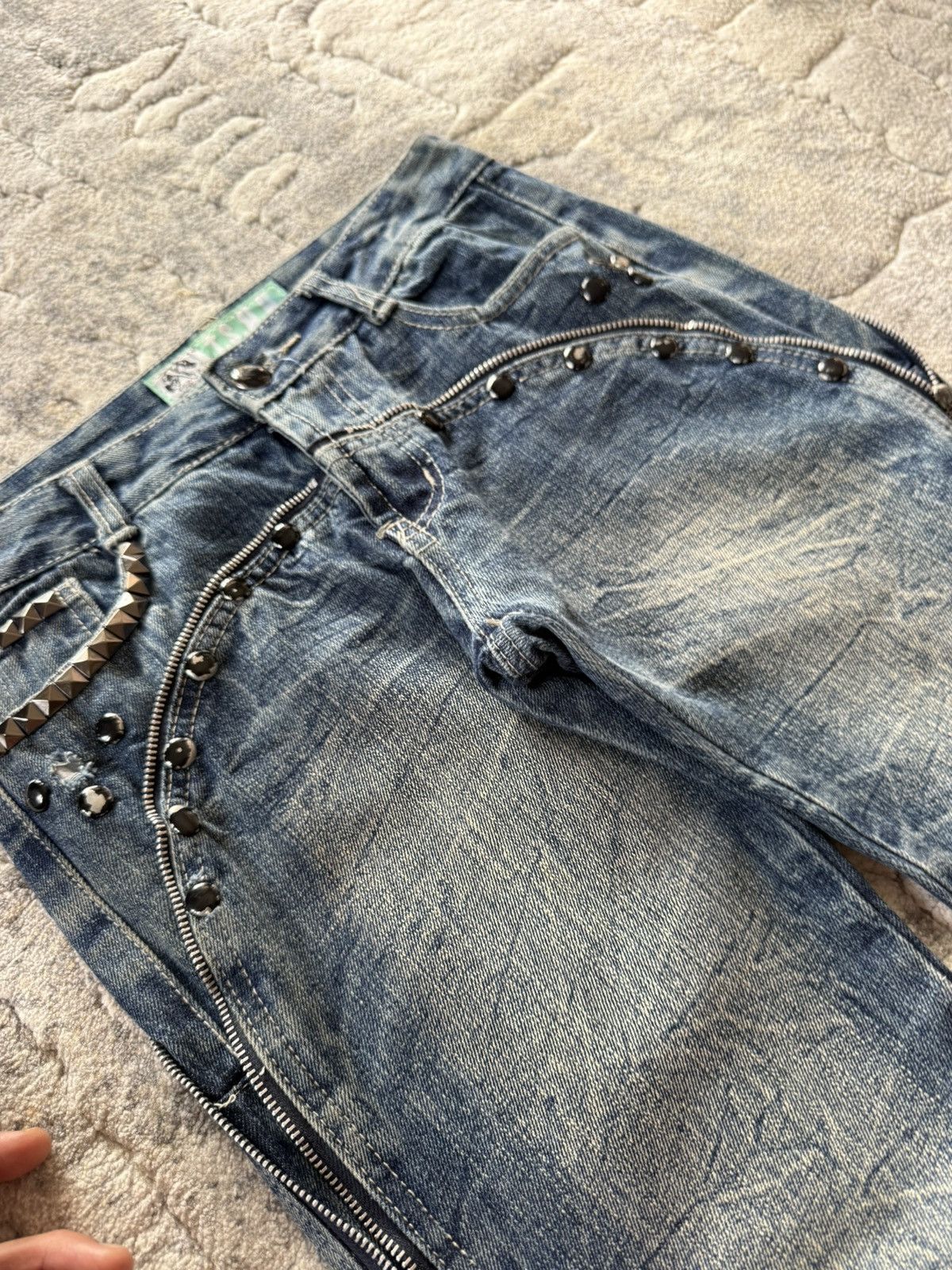 Le Grande Bleu (L.G.B.) T.S.H.H Japan Avant Garde Studded Zipper Denim Jeans Size US 28 / EU 44 - 6 Thumbnail