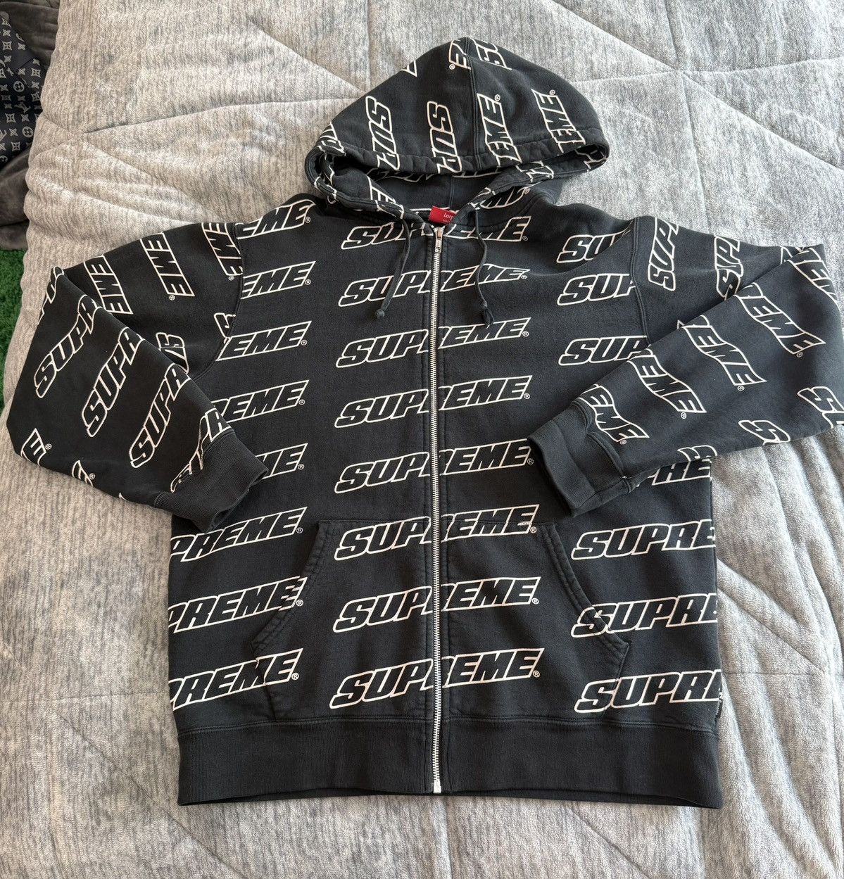 Supreme Supreme Repeat Zip-Up Hoodie Size US M / EU 48-50 / 2 - 1 Thumbnail