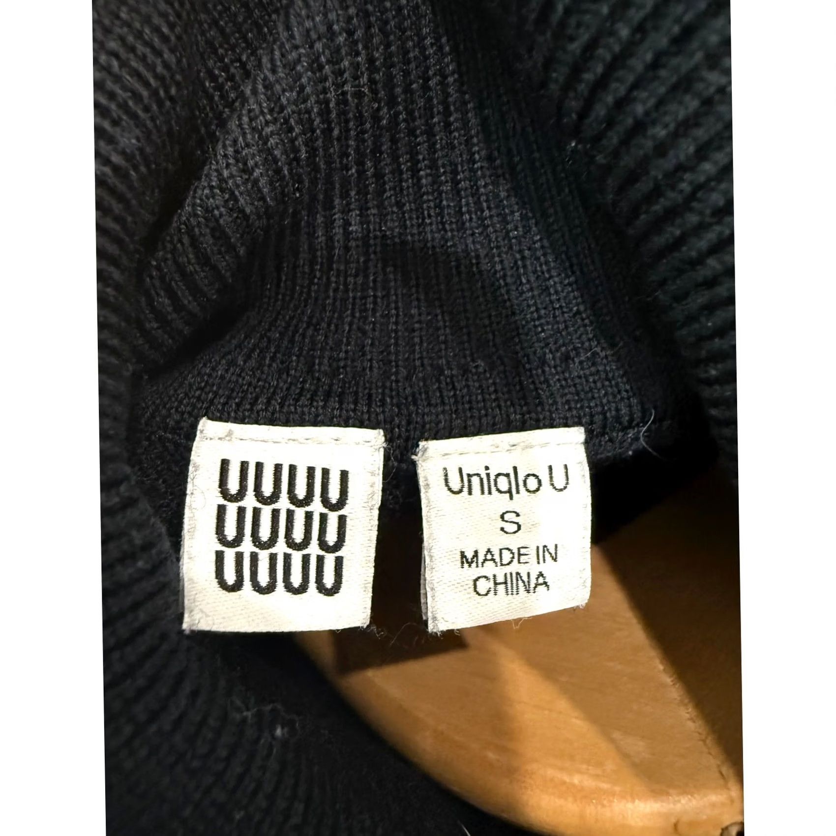 Uniqlo Uniqlo U Black Wool Knit Turtleneck Sweater Women S Pullover Regular Size Small, Black, Wool Knit, Turtleneck, Pullover, Sweater, Women S Size S / US 4 / IT 40 - 3 Thumbnail