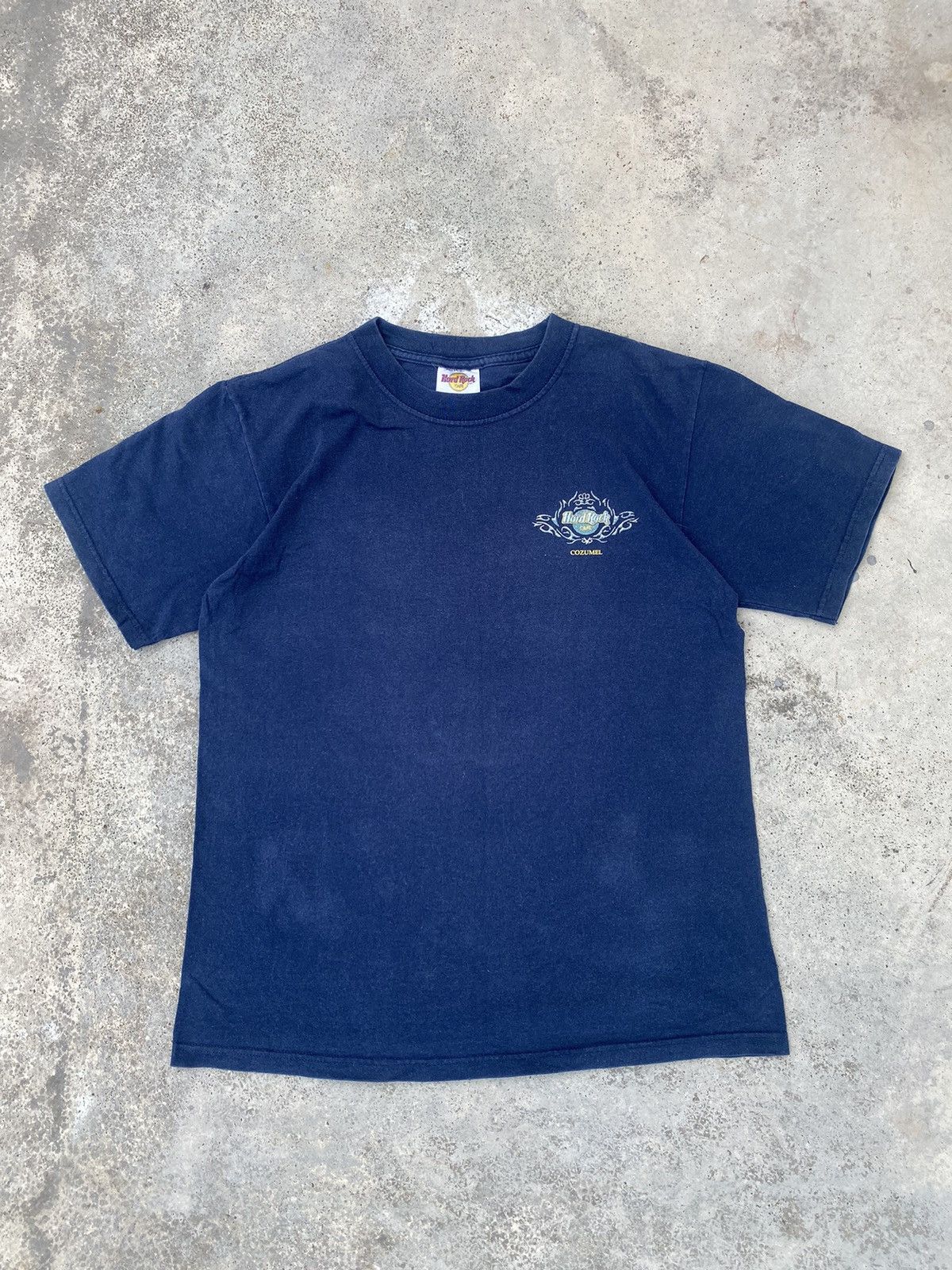 Hard Rock Cafe 2000s Hard Rock Cafe Flames Grunge Tee Size US M / EU 48-50 / 2 - 3 Thumbnail