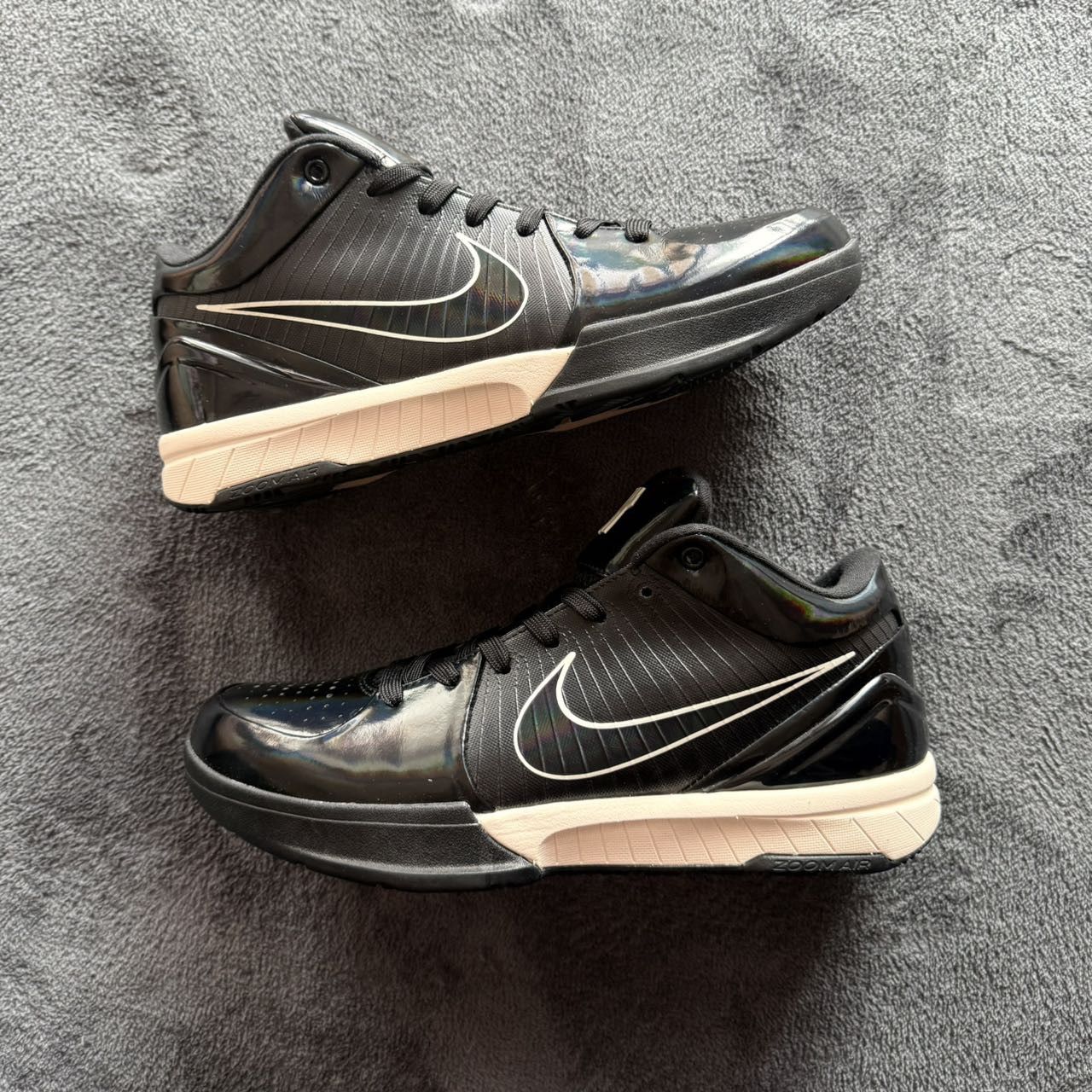 Nike × Undefeated Kobe 4 PROTRO UNDFTD PE Size US 9 / EU 42 - 1 Thumbnail