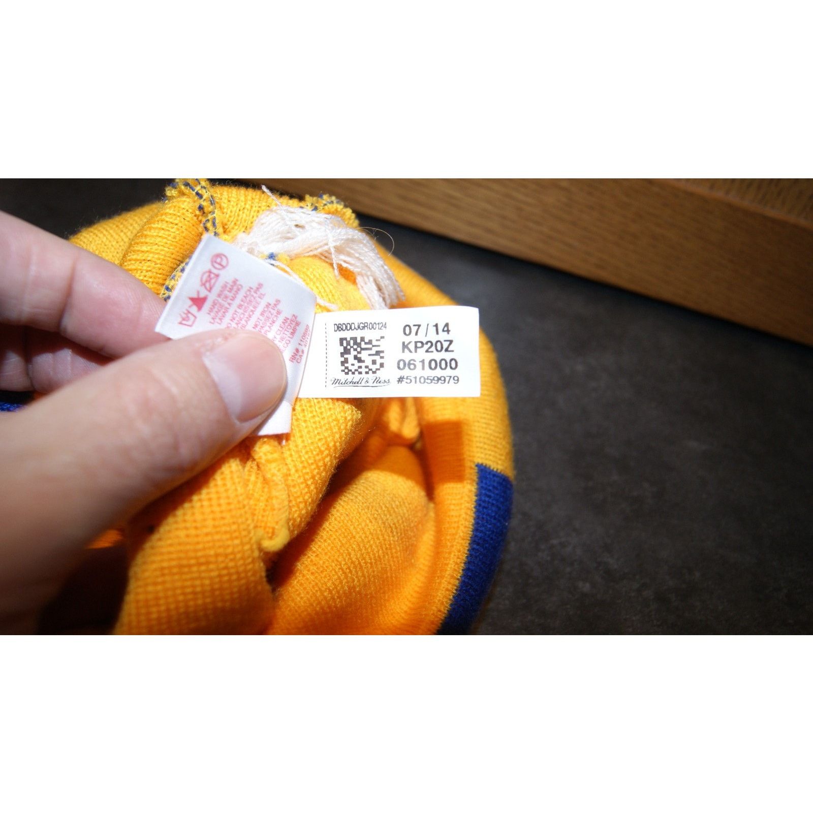Mitchell & Ness Indiana Pacers Hat Beanie NBA Basketball Cuff Pom 2 Sided Size ONE SIZE - 9 Thumbnail