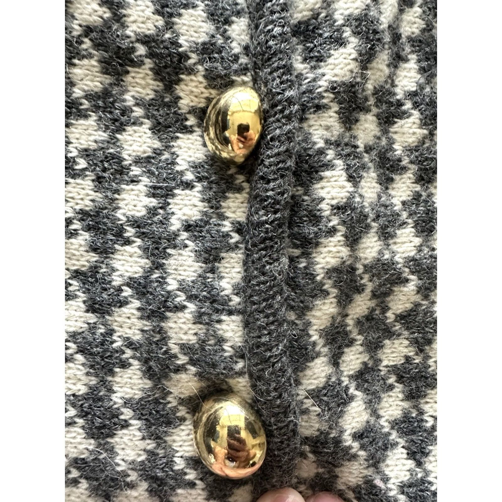Bergdorf Goodman VINTAGE Bergdorf Goodman x Plaza Of New York Cardigan S Gray Wool Rabbit Hair Geometric Fair Isle Button Long Sleeve V-Neck Classic Men’s Sweater Rare Size US S / EU 44-46 / 1 - 3 Thumbnail