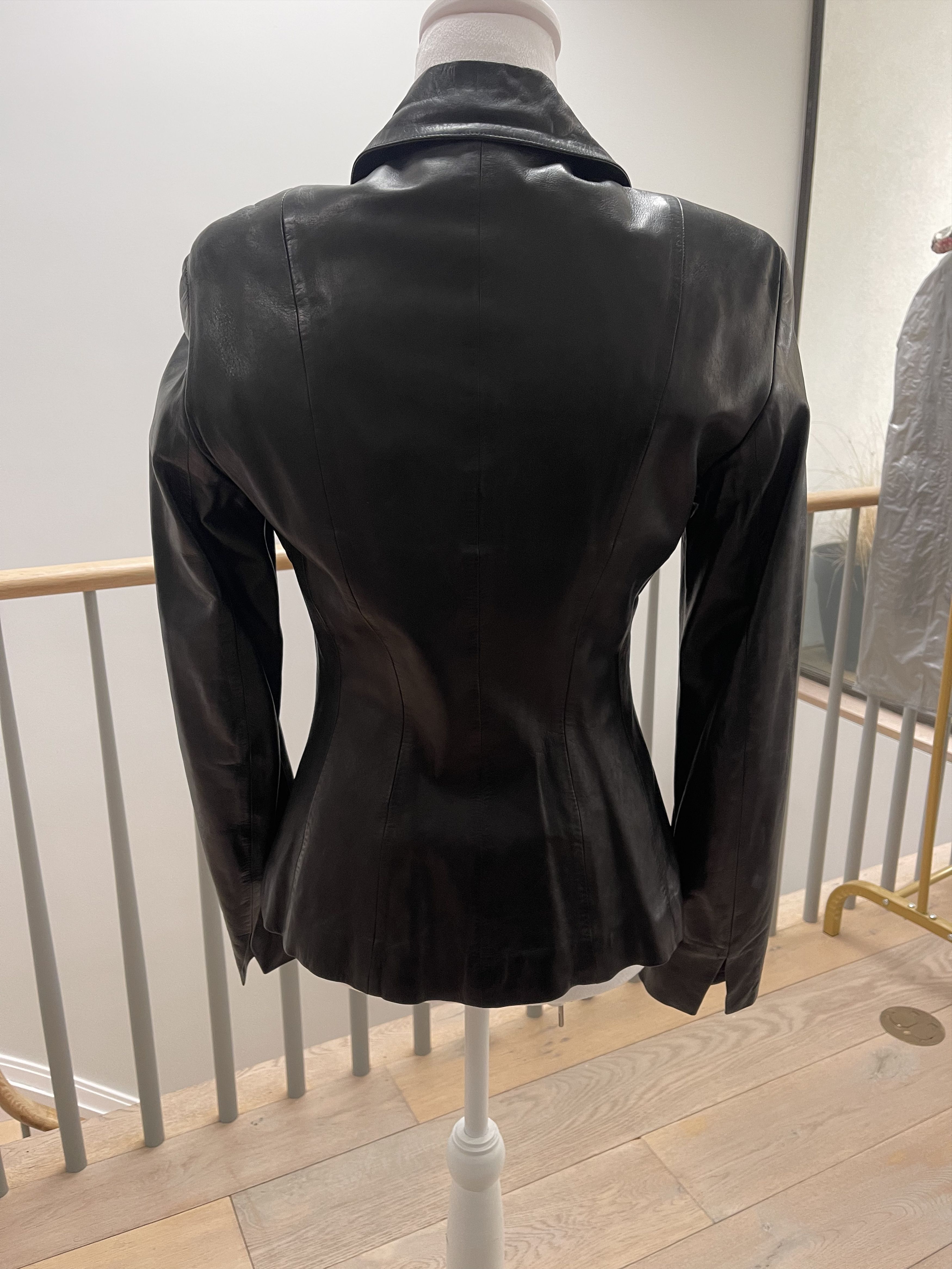 Donna Karan Vintage Donna Karan Lambskin Jacket Size M / US 6-8 / IT 42-44 - 3 Thumbnail