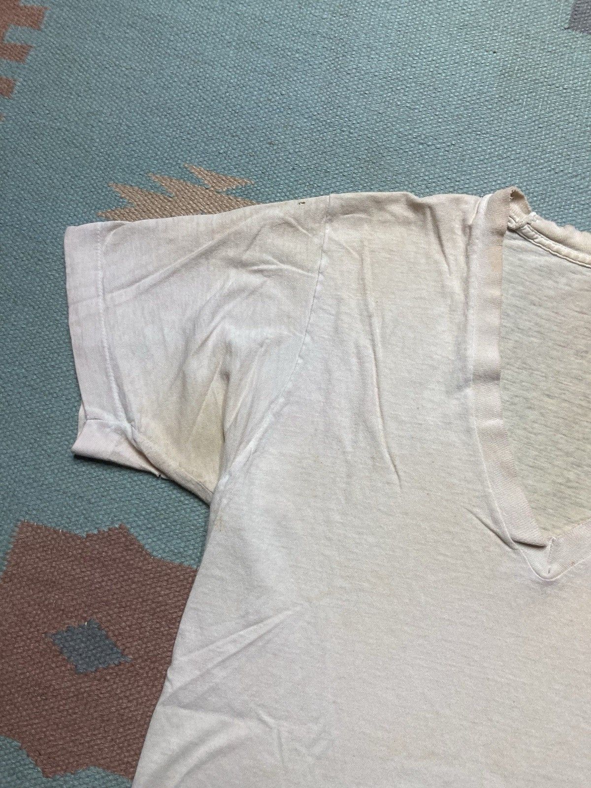 Vintage Vintage 70s blank white t shirt v neck soft grunge cotton M Size US M / EU 48-50 / 2 - 7 Thumbnail