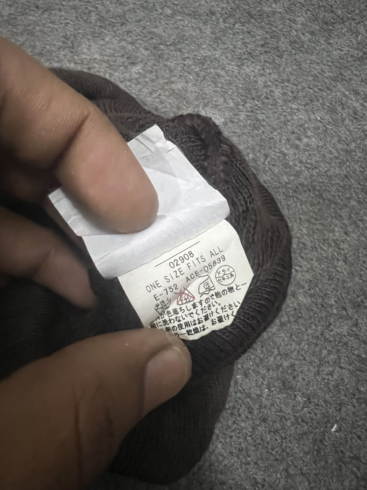 Japanese Brand × Vintage THRASHED CARHARTT BEANIE HAT Size ONE SIZE - 4 Thumbnail