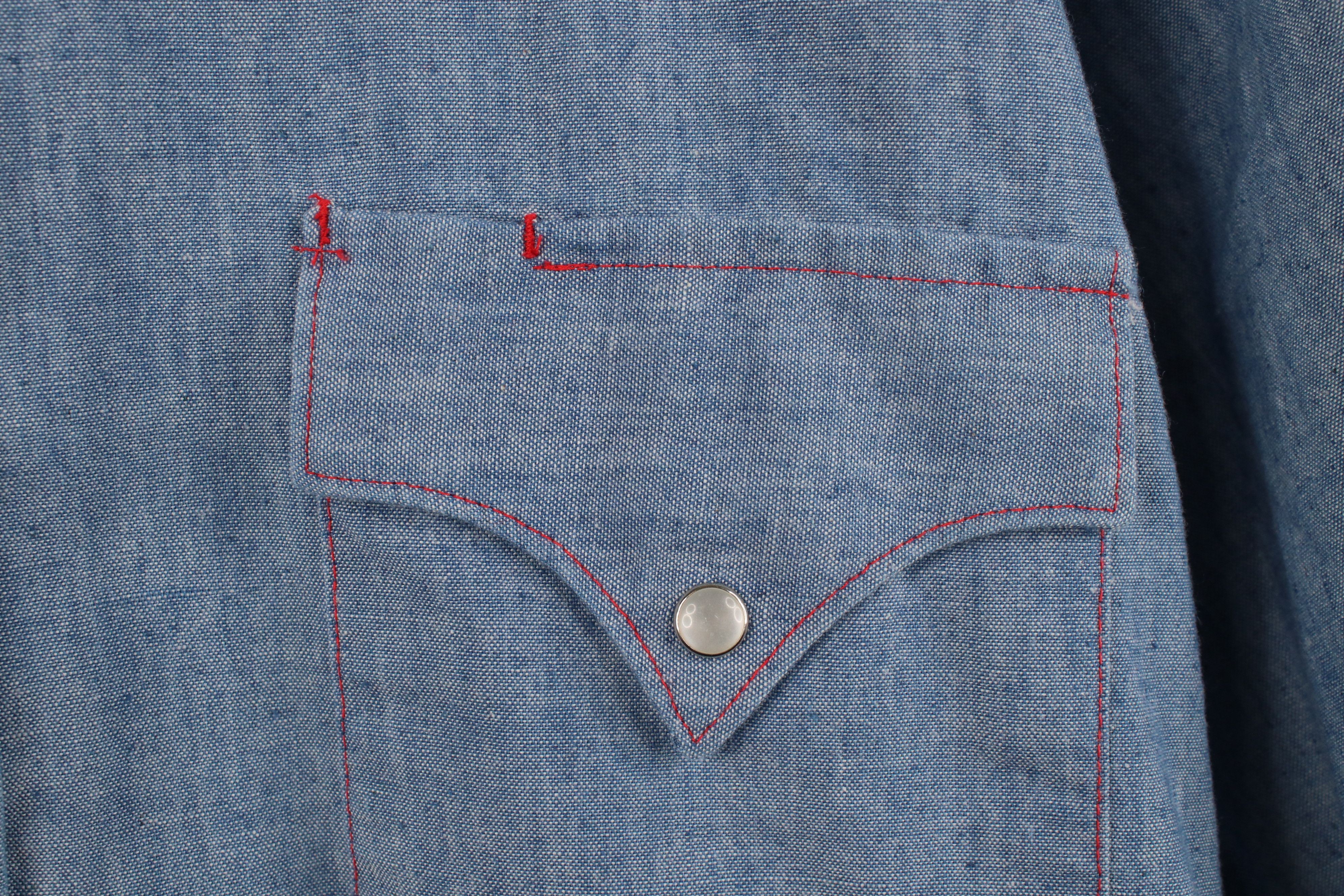 Vintage Vintage 70s Streetwear Chambray Snap Button Shirt Blue Size US L / EU 52-54 / 3 - 4 Thumbnail